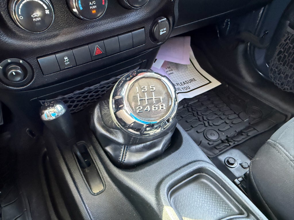 2017 Jeep Wrangler Willys Wheeler