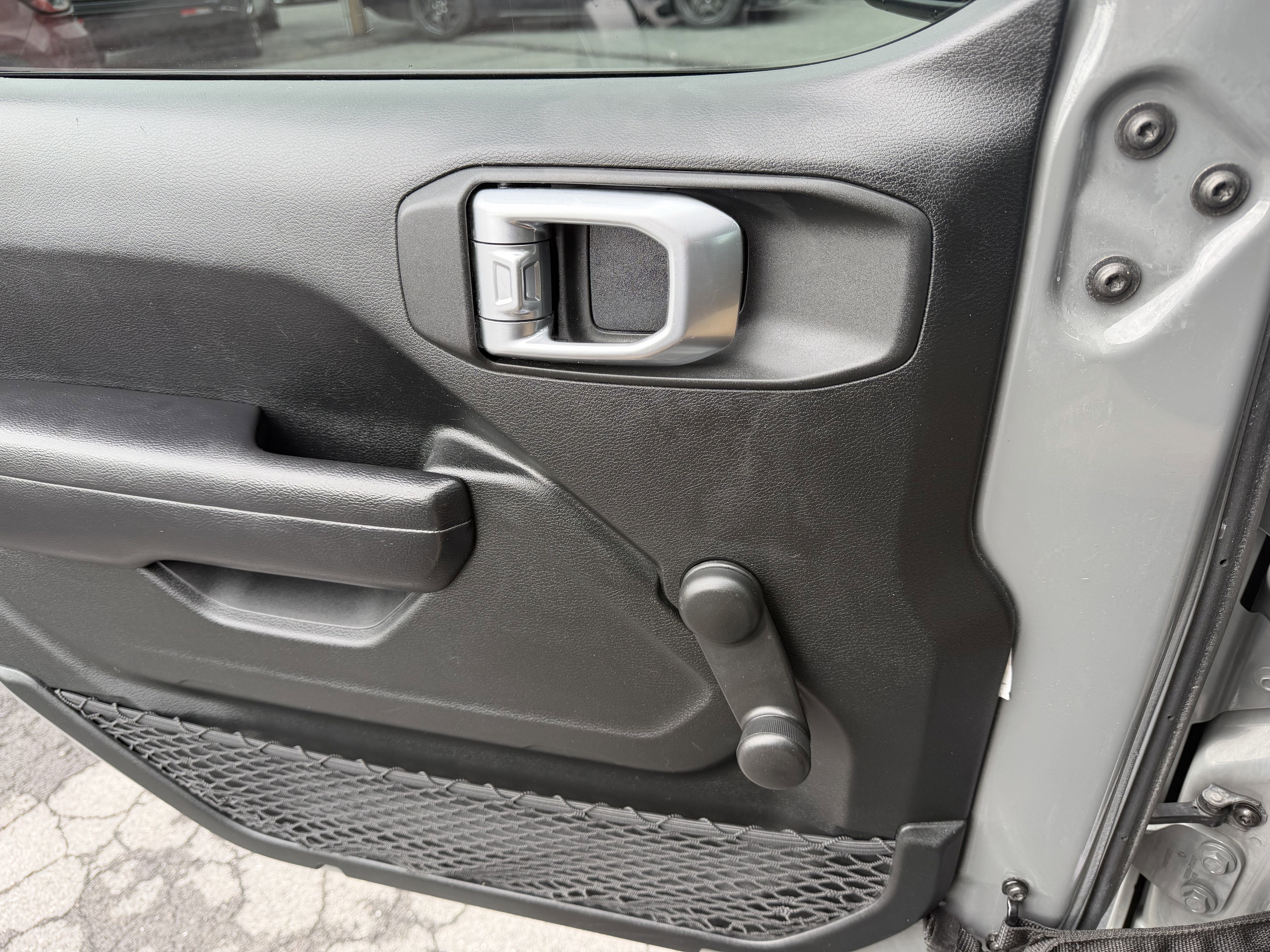 2018 Jeep WRANGLER UNL SPORT