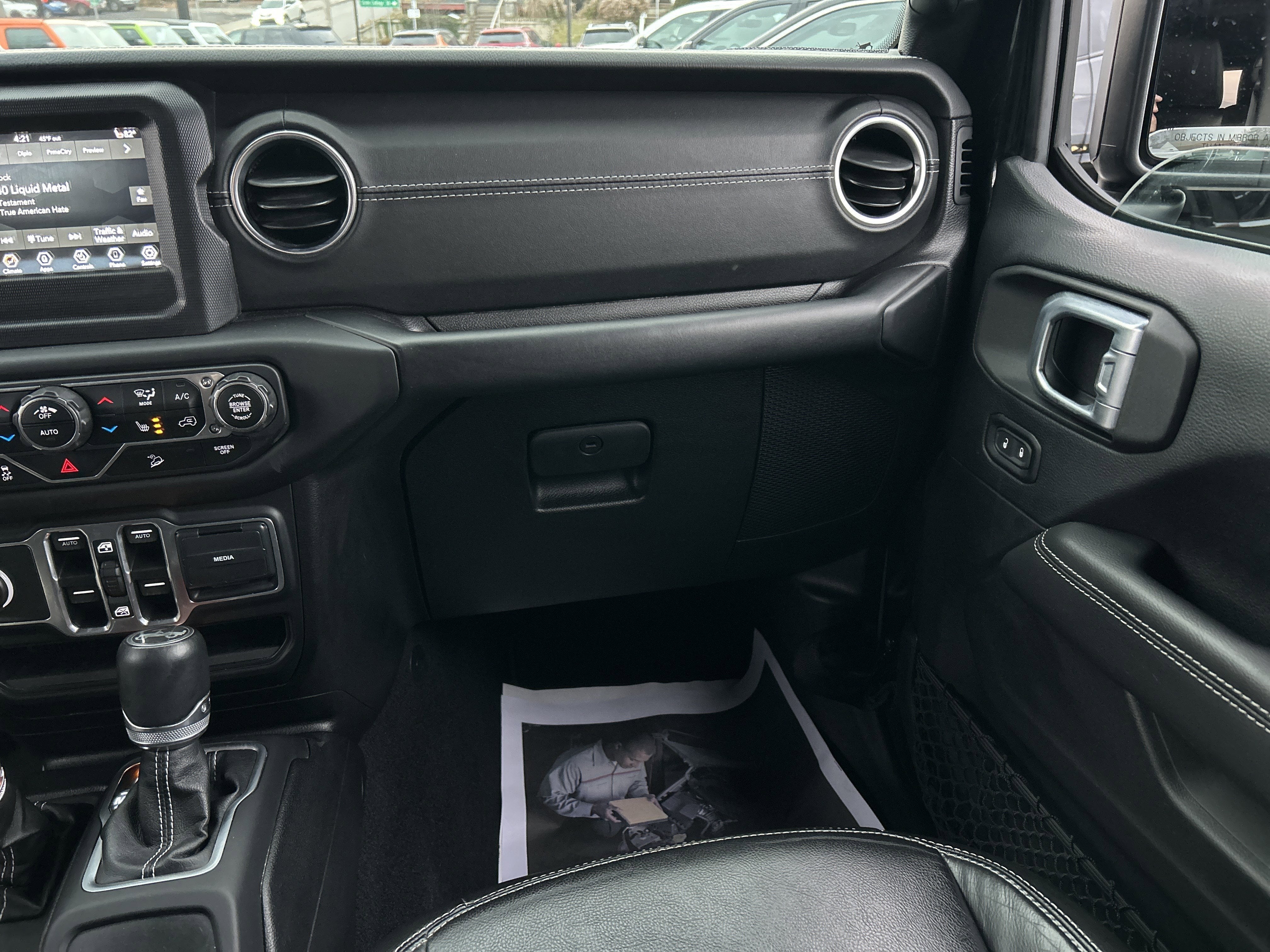 2018 Jeep WRANGLER UNL SAHARA