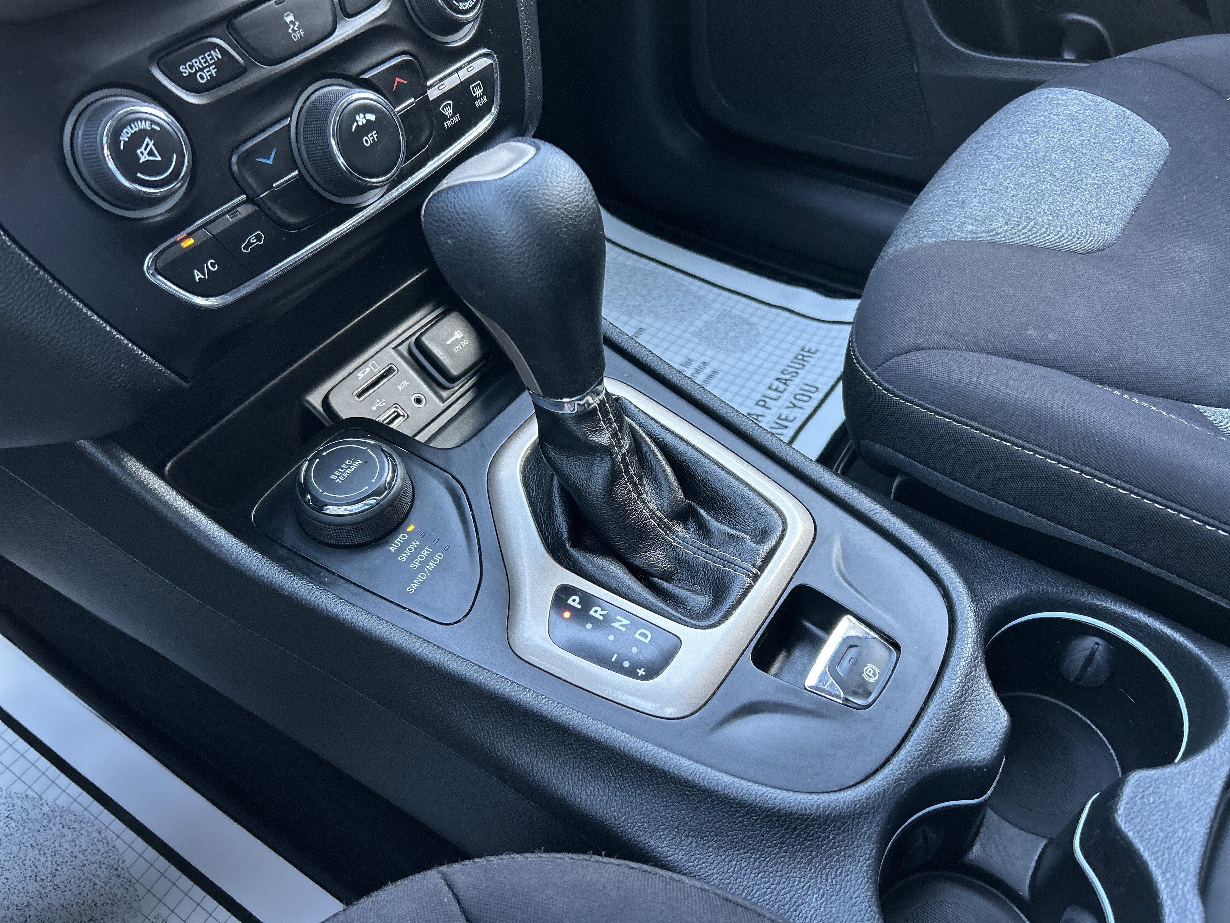 2014 Jeep CHEROKEE LATITUDE
