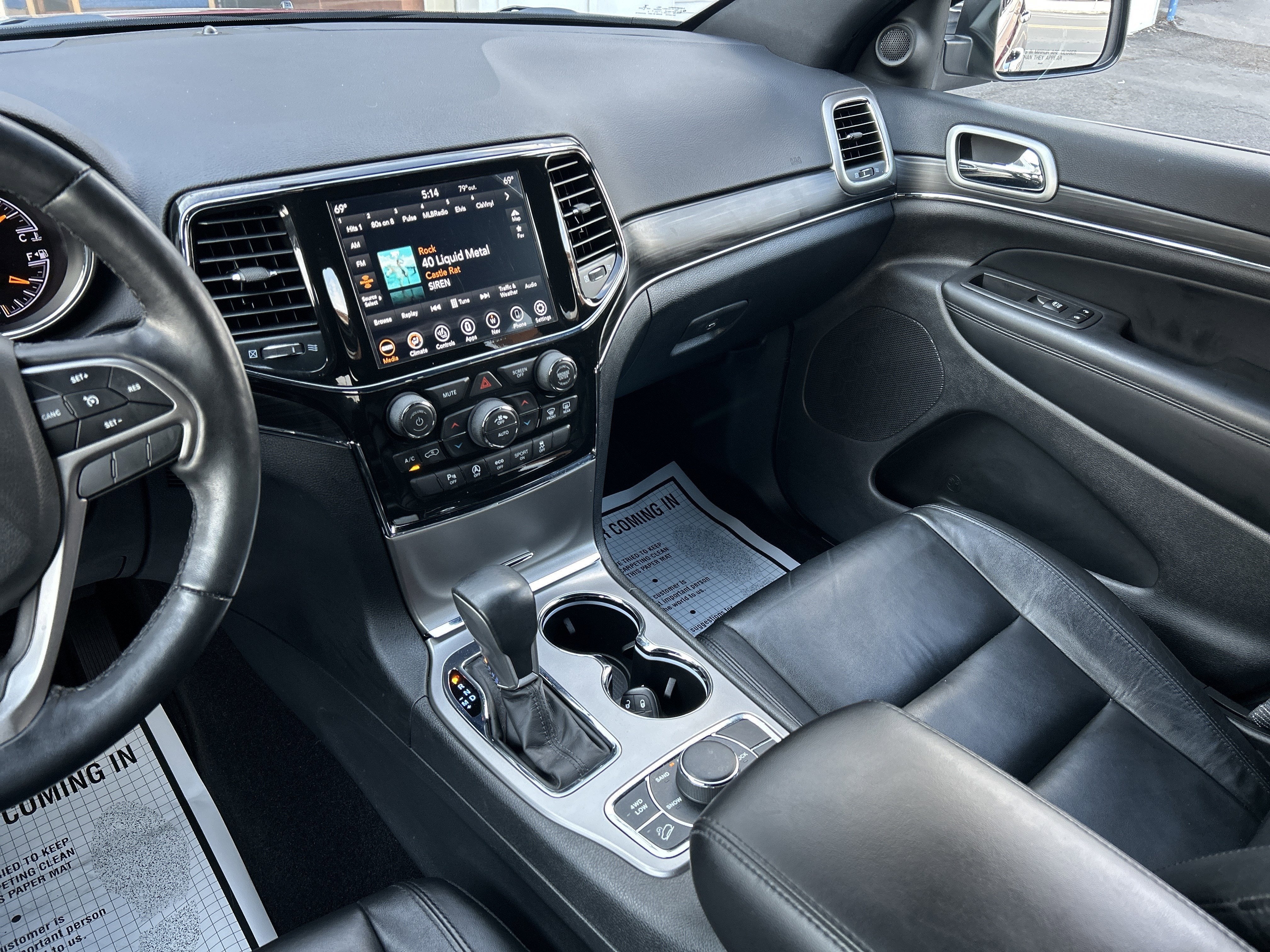 2022 Jeep GRAND CHEROKEE LIMITED