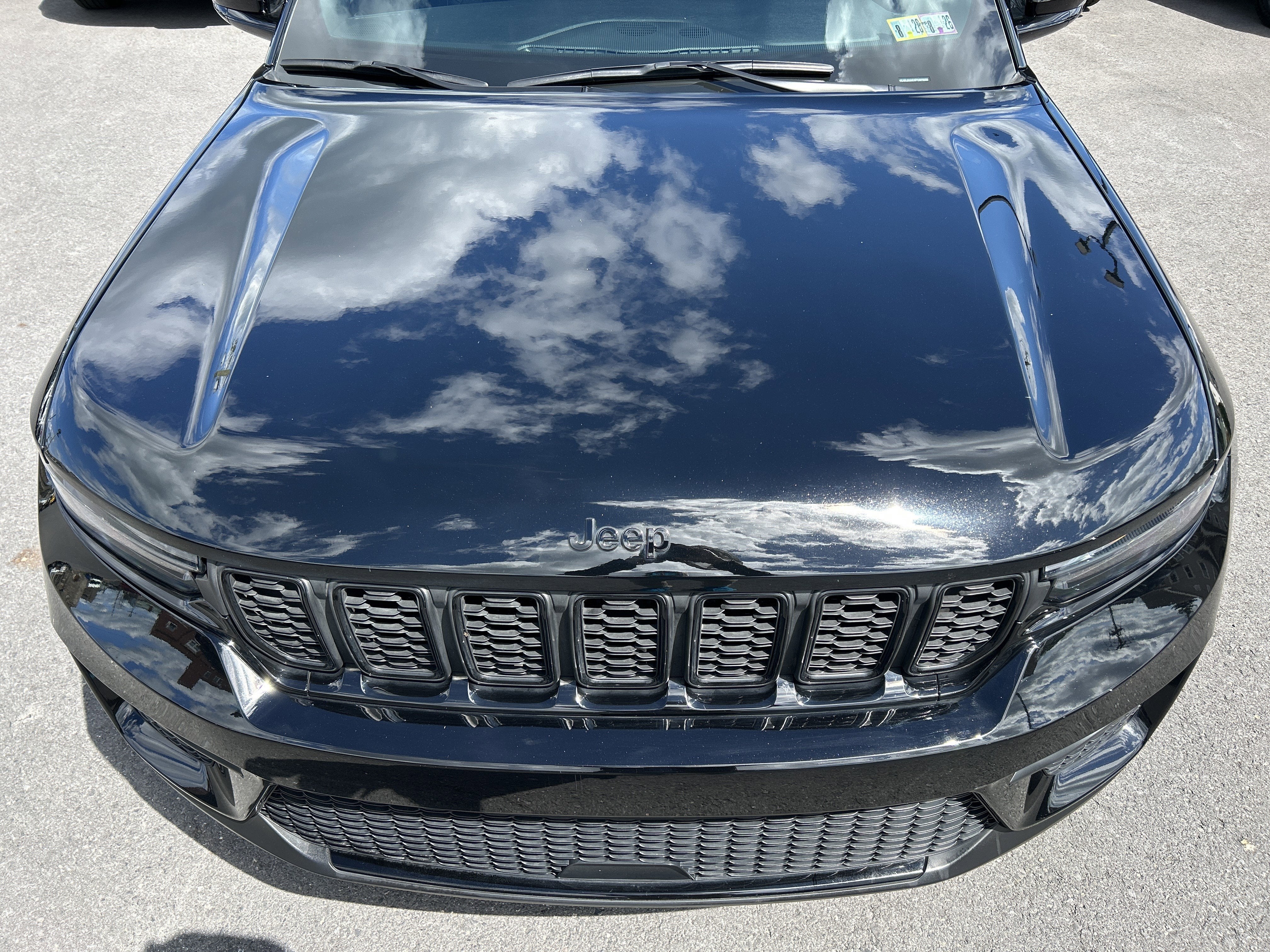 2023 Jeep GRAND CHEROKEE ALTITUDE