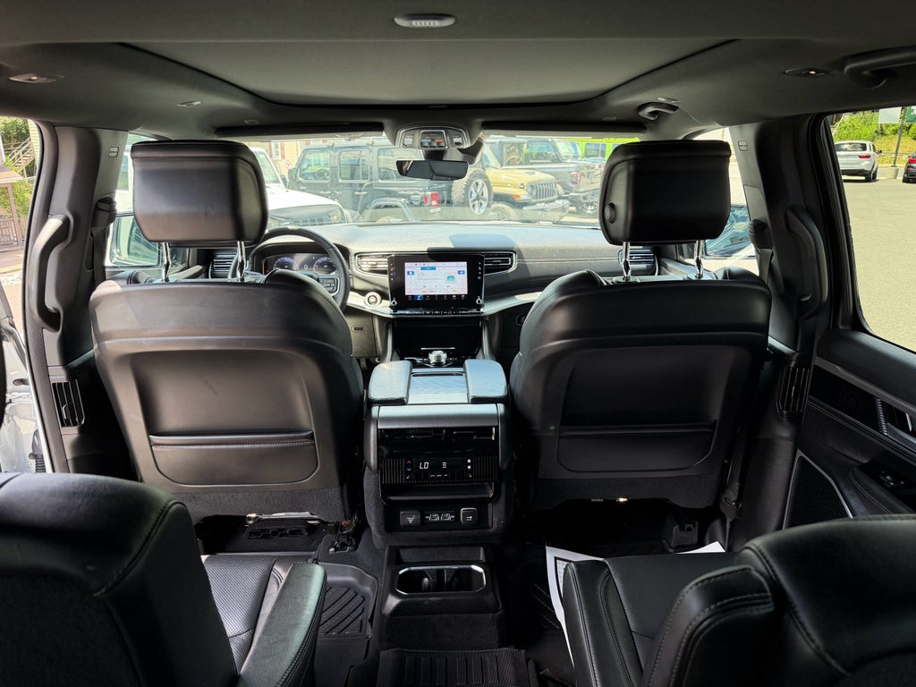 2023 Jeep Wagoneer Series II Carbide