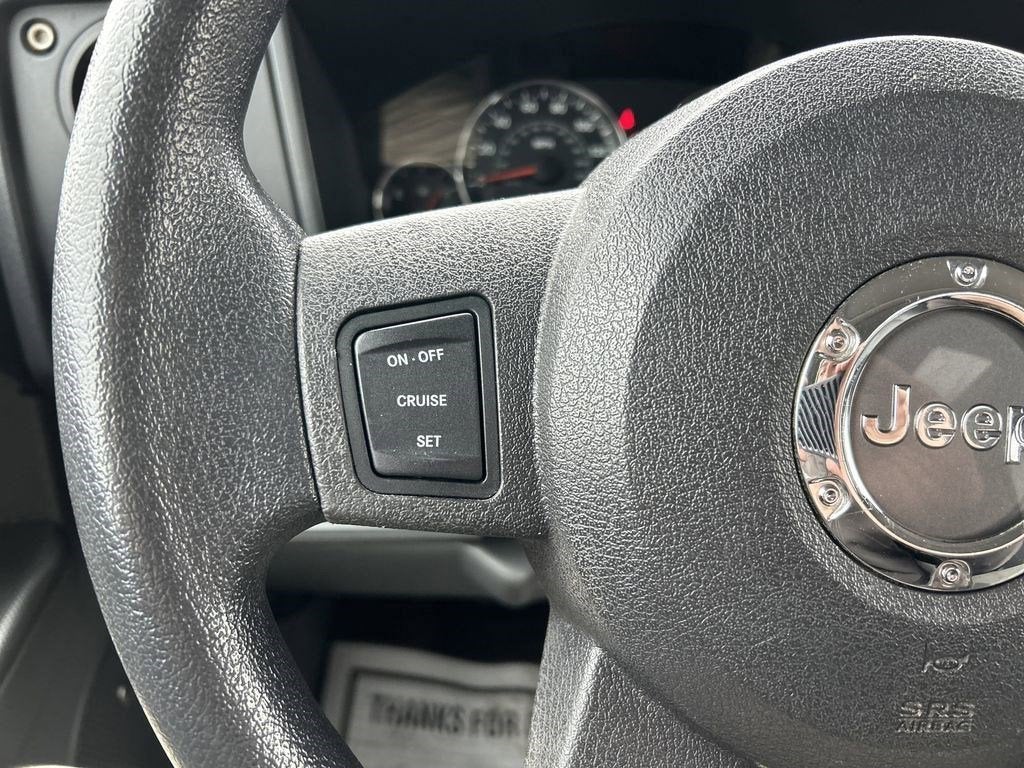 2007 Jeep Commander Sport