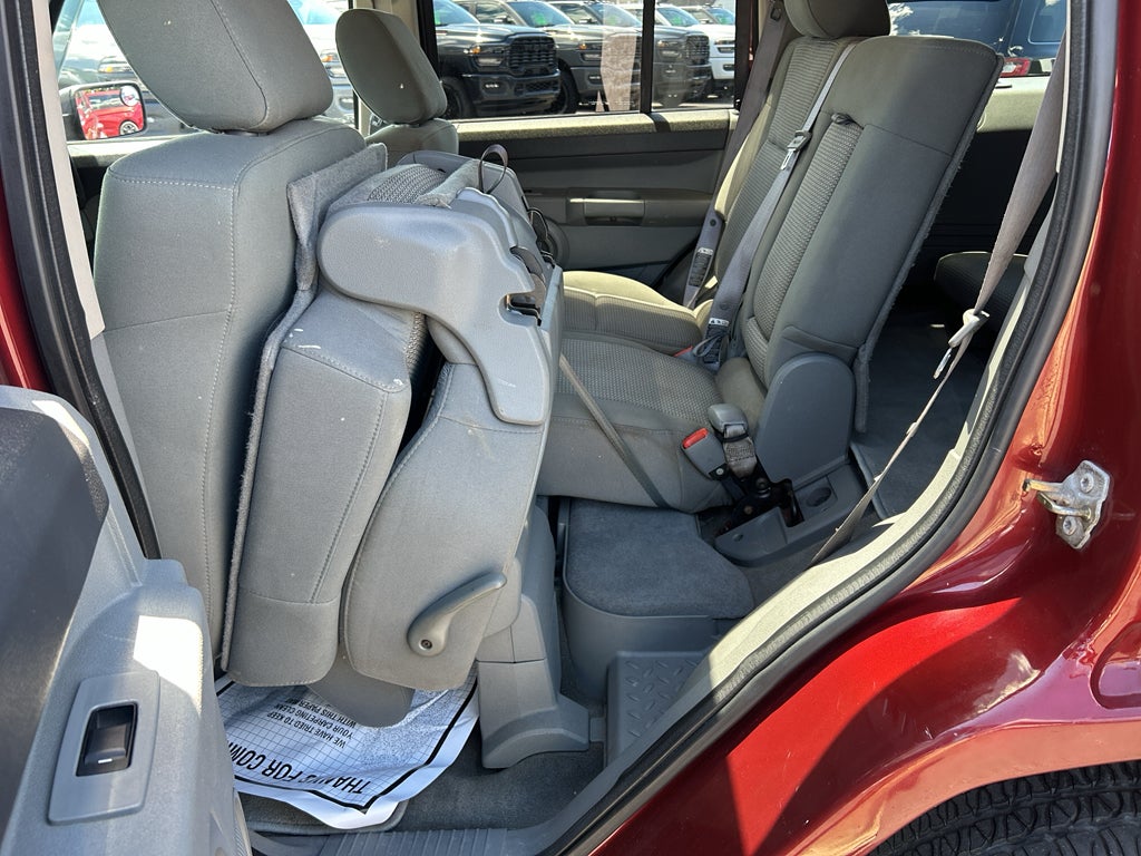 2007 Jeep Commander Sport