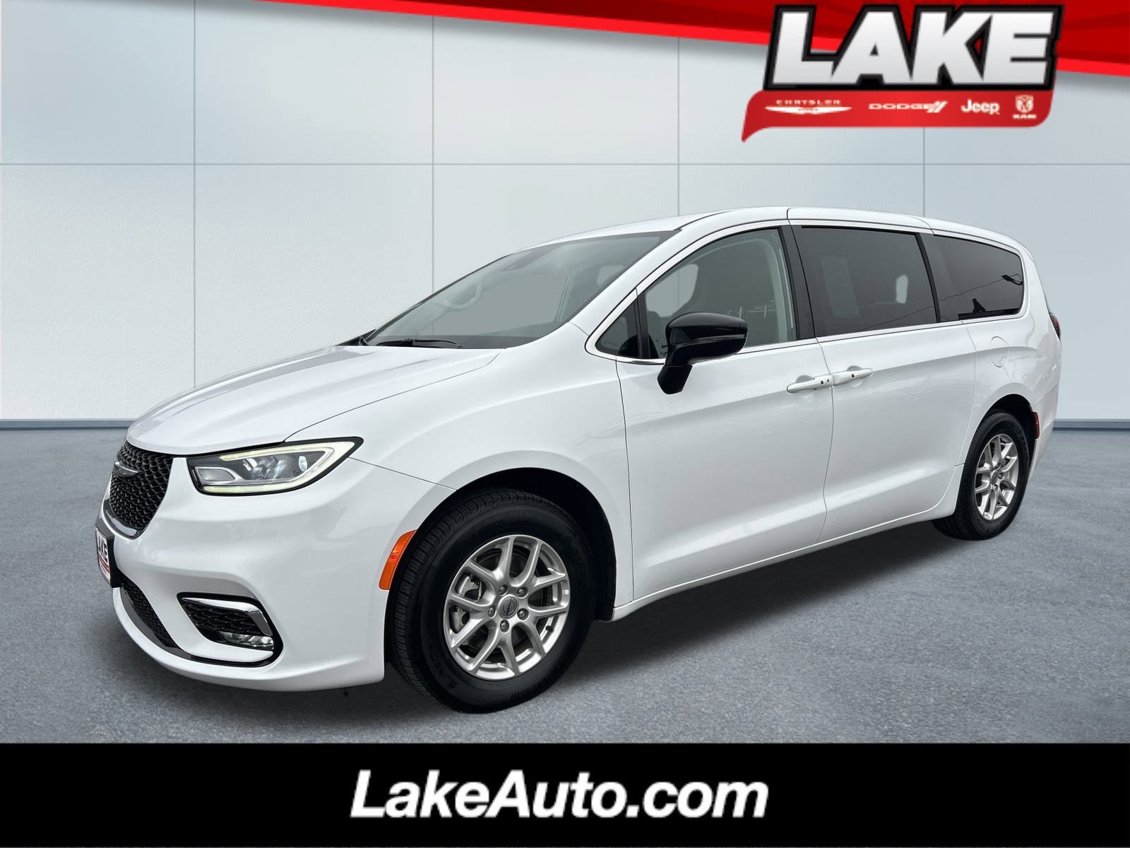 2024 Chrysler PACIFICA TOURING L