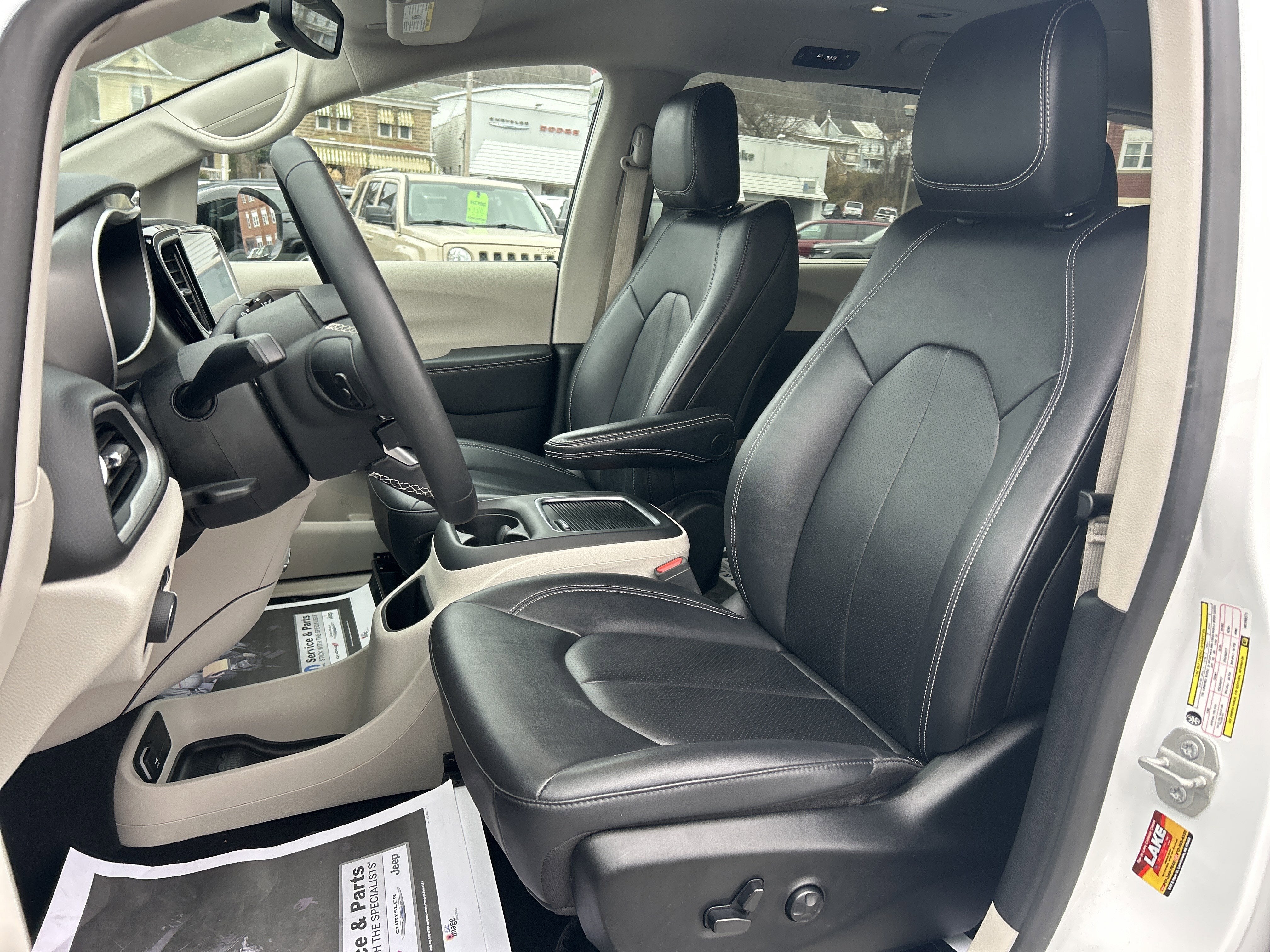 2024 Chrysler PACIFICA TOURING L