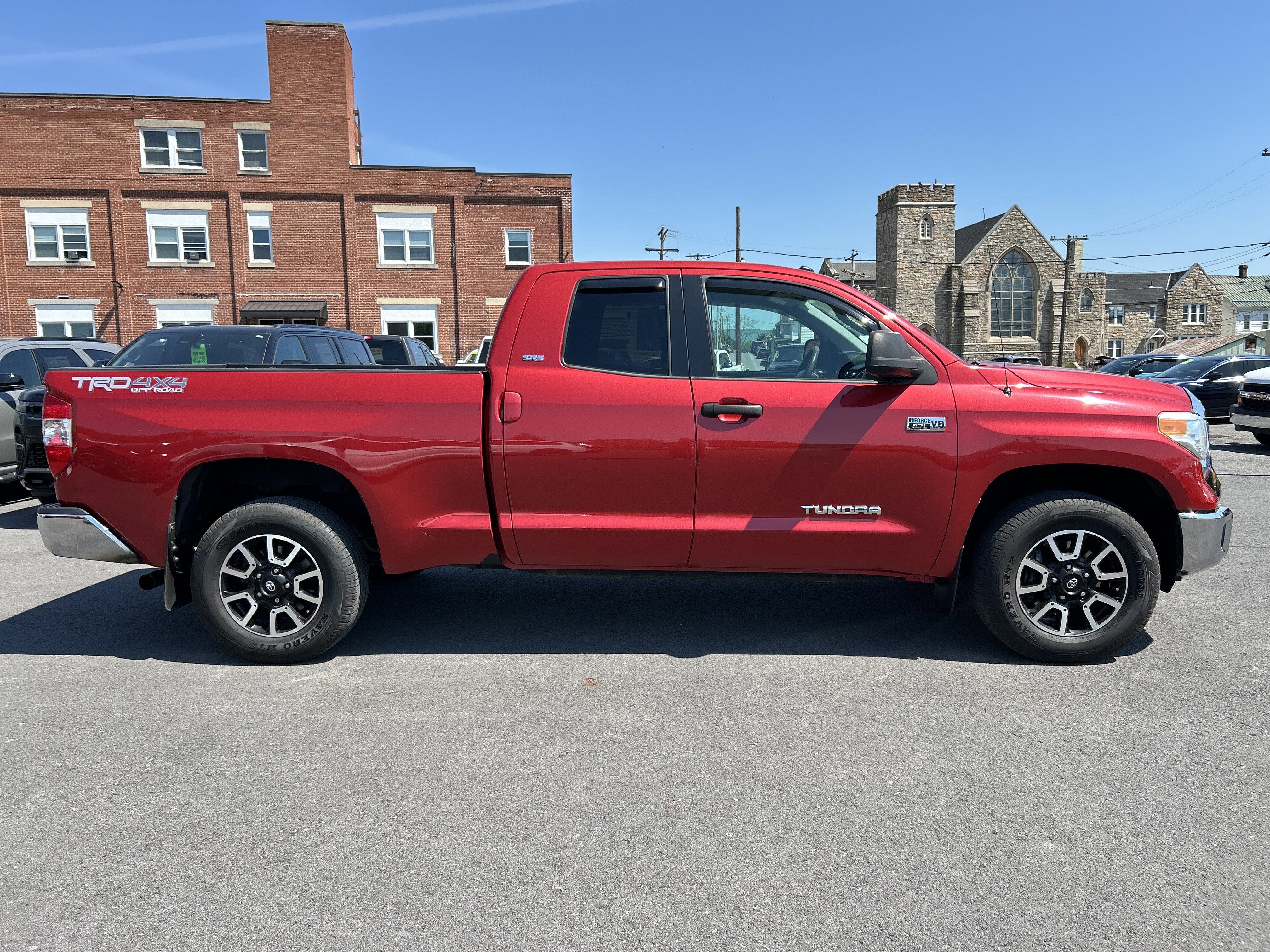 2014 Toyota TUNDRA SR5