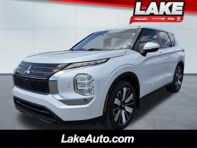 2022 Mitsubishi OUTLANDER ES