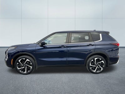 2022 Mitsubishi OUTLANDER SE