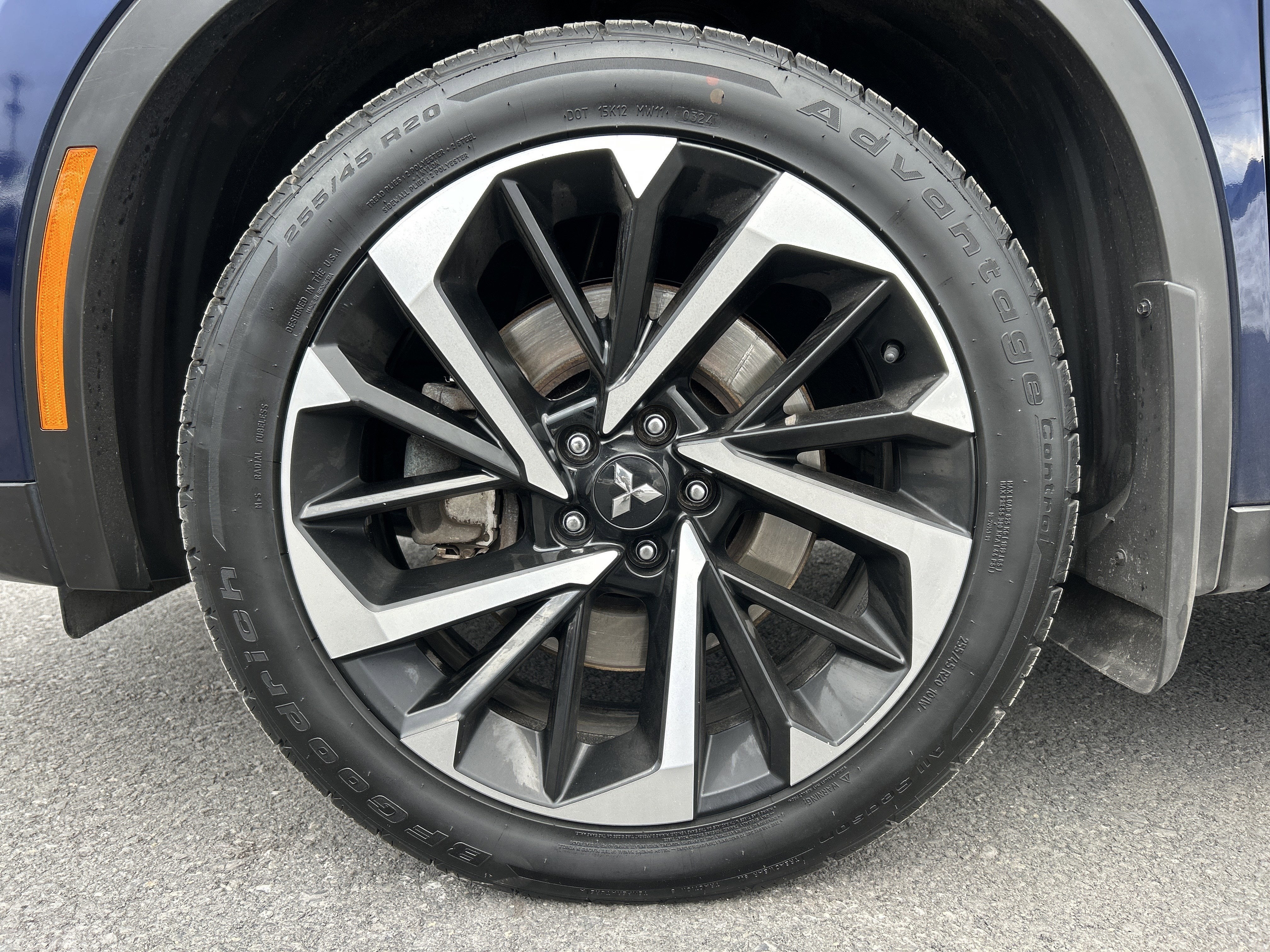 2022 Mitsubishi OUTLANDER SE