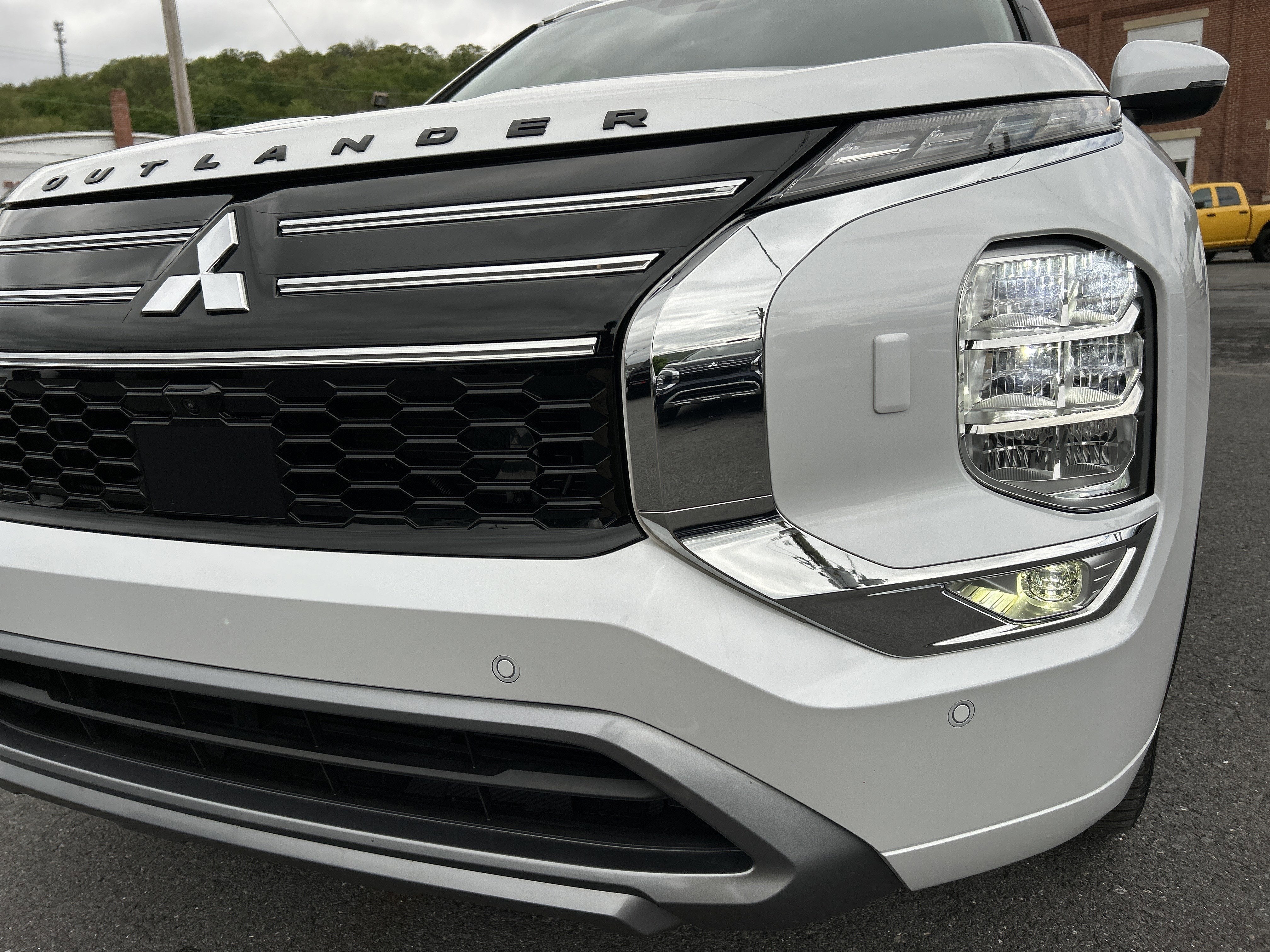 2025 Mitsubishi OUTLANDER SEL