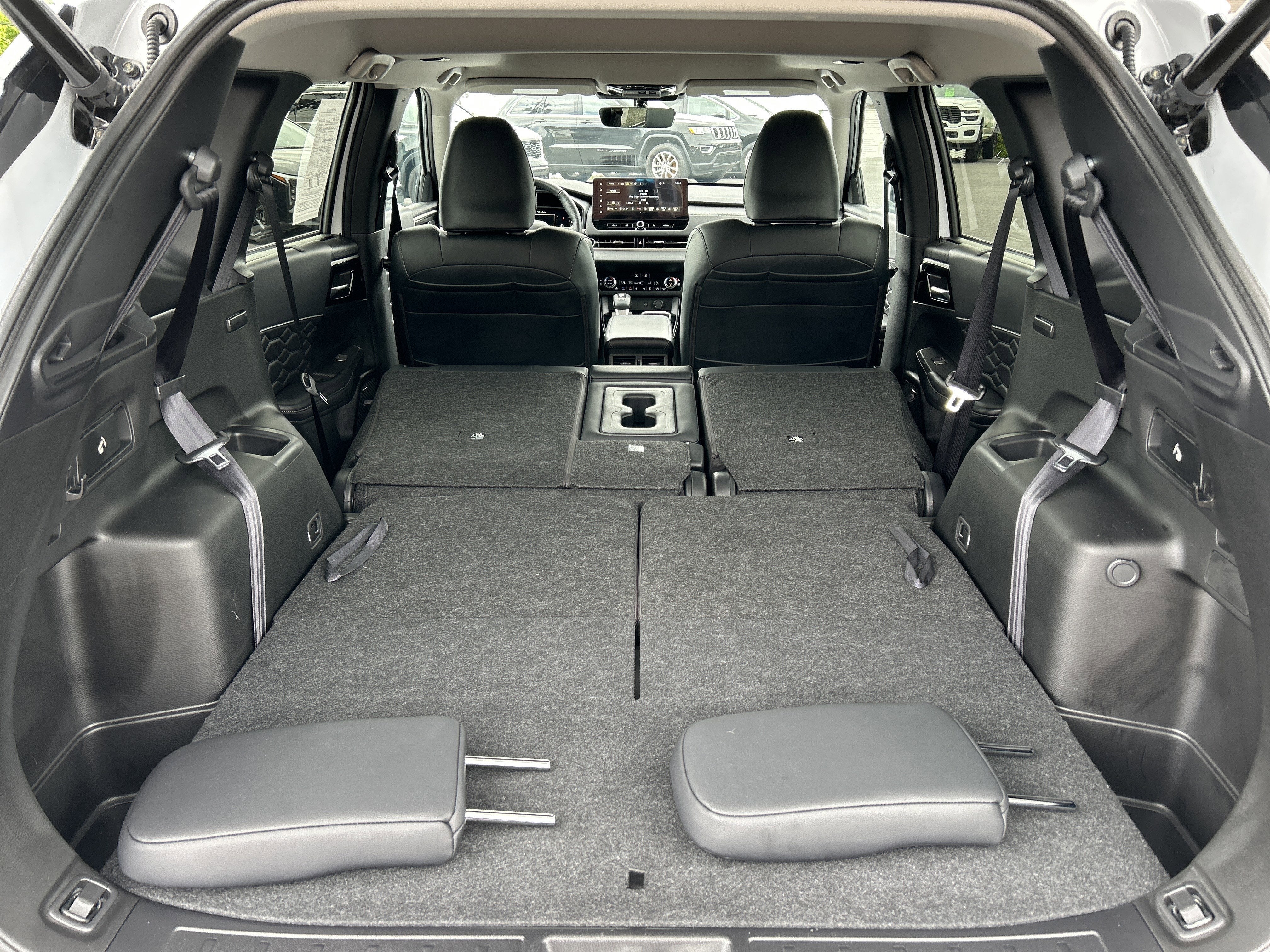 2025 Mitsubishi OUTLANDER SEL