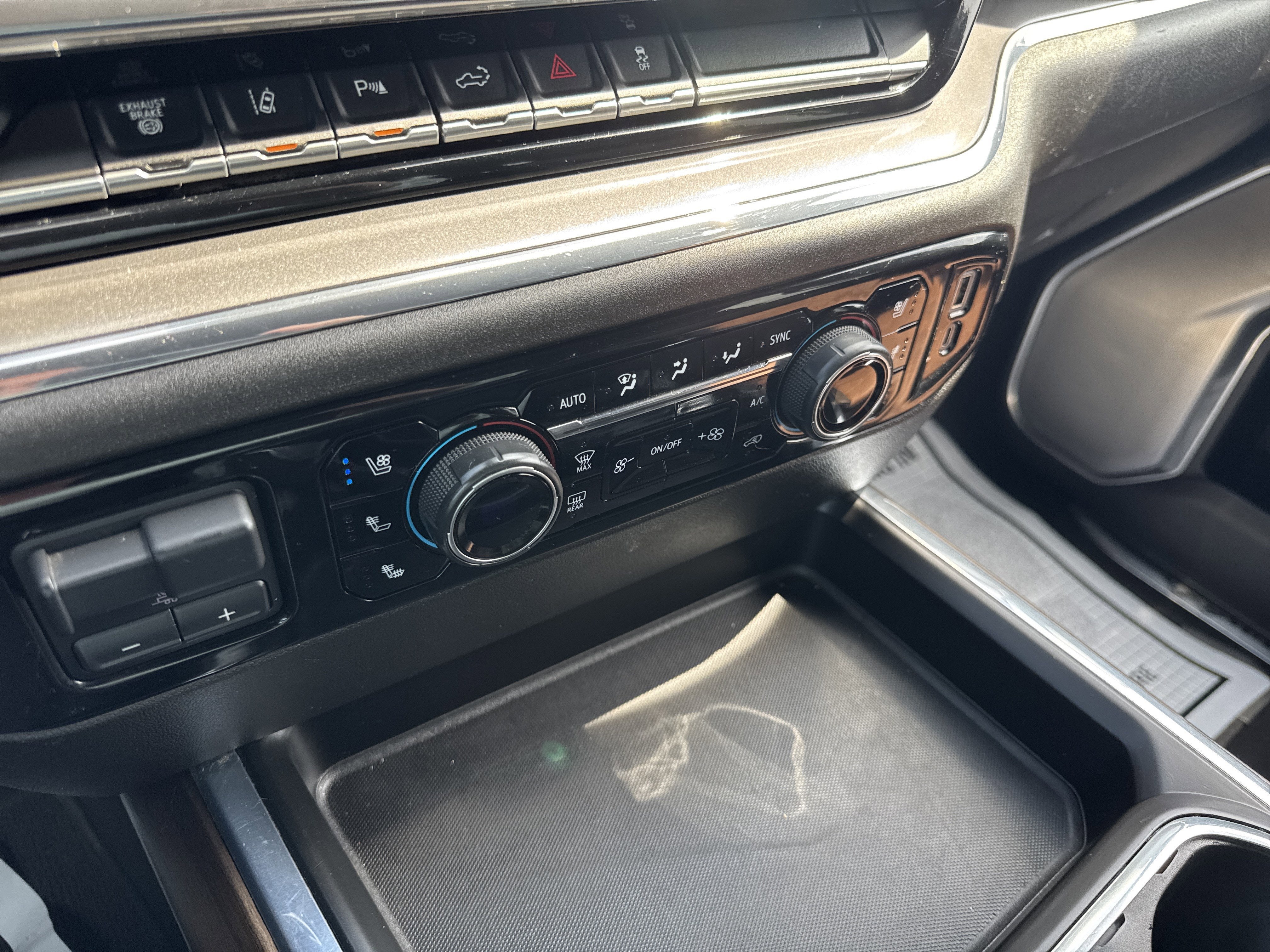 2024 Chevrolet Silverado 3500 HD High Country DRW