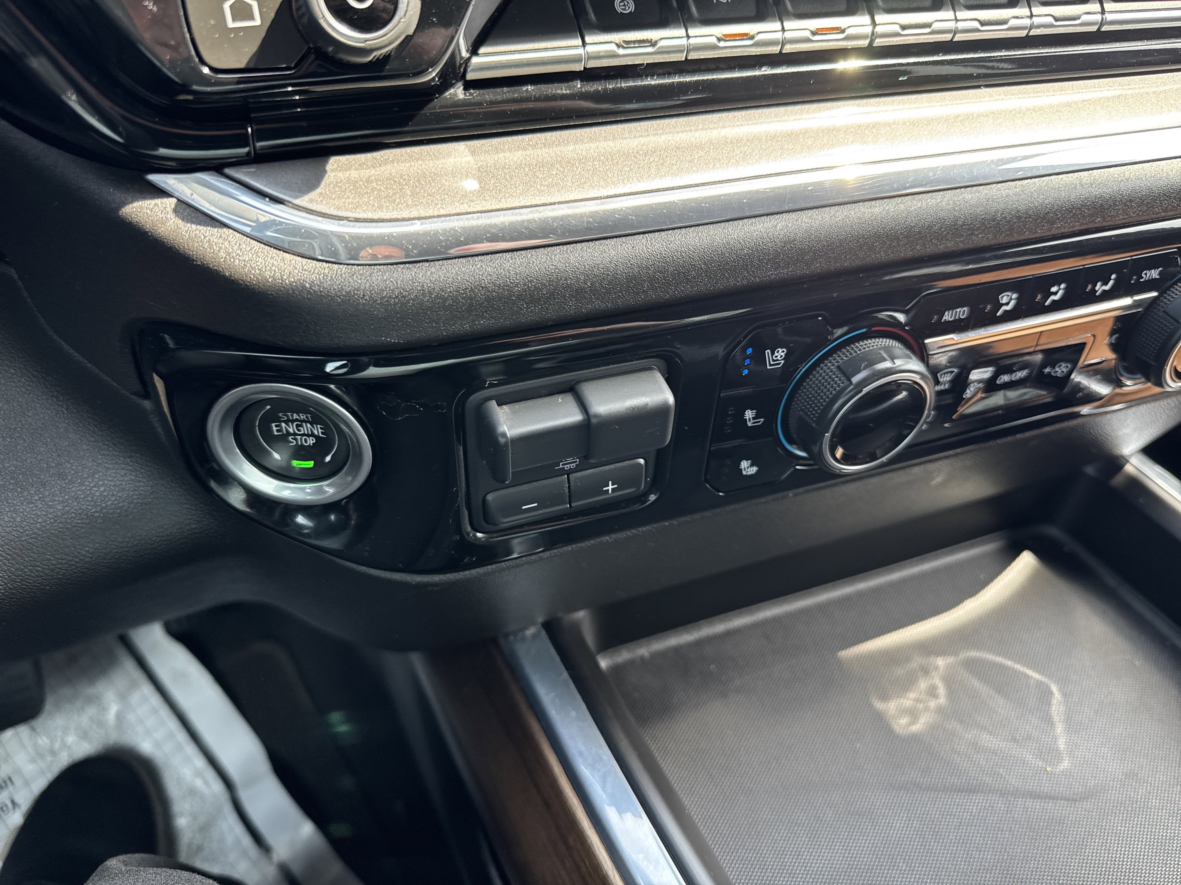 2024 Chevrolet Silverado 3500 HD High Country DRW