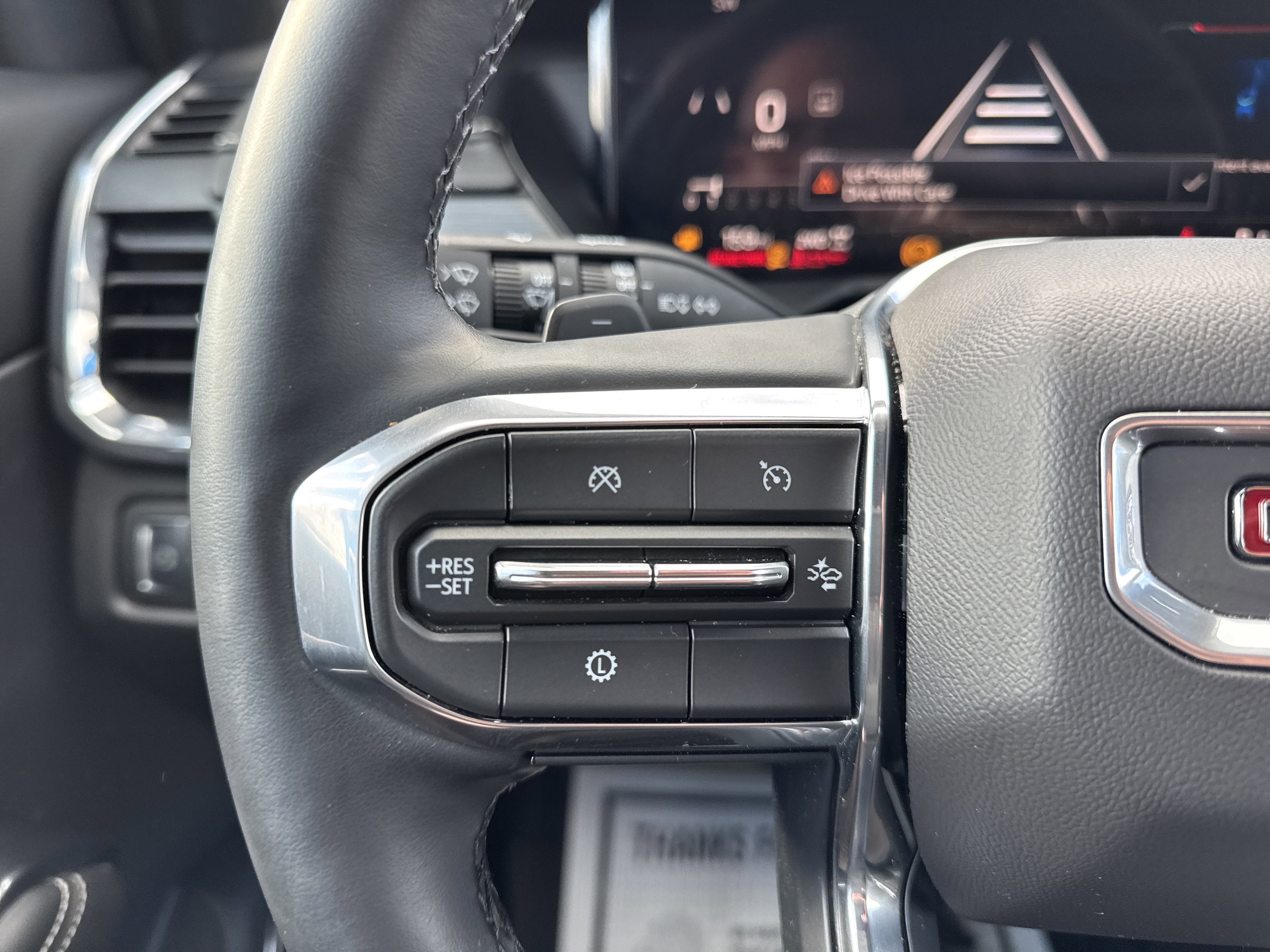 2024 GMC Acadia Elevation