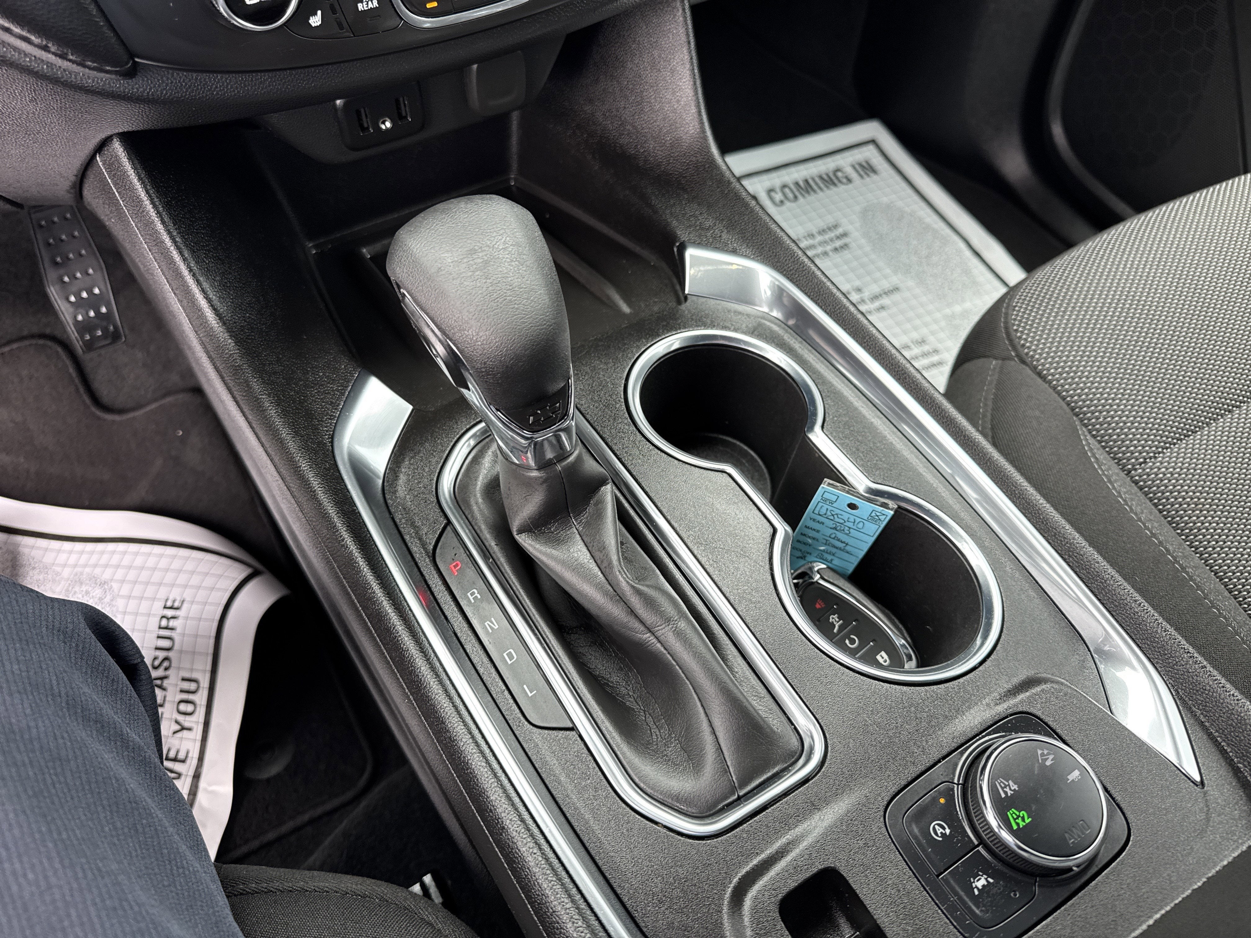 2023 Chevrolet Traverse LT Cloth