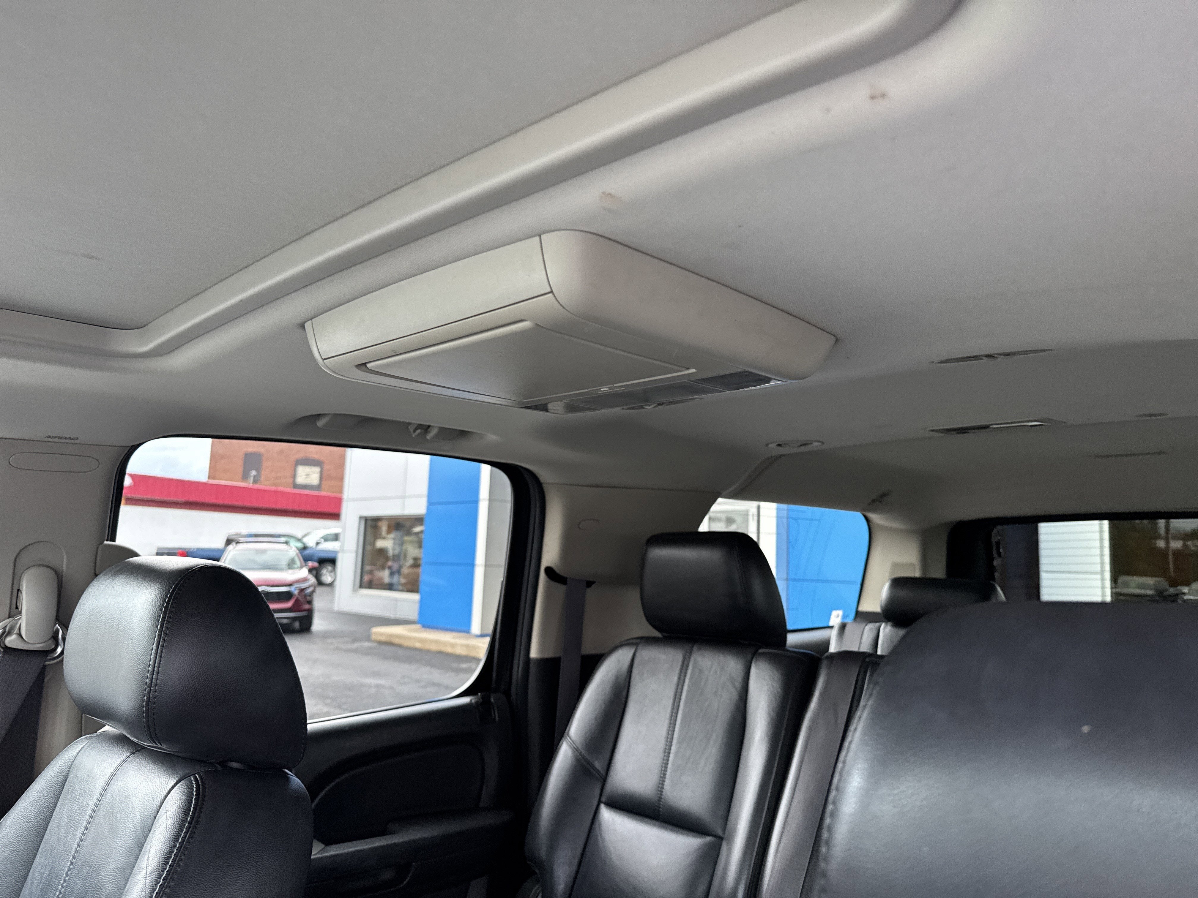 2011 Chevrolet Suburban LT