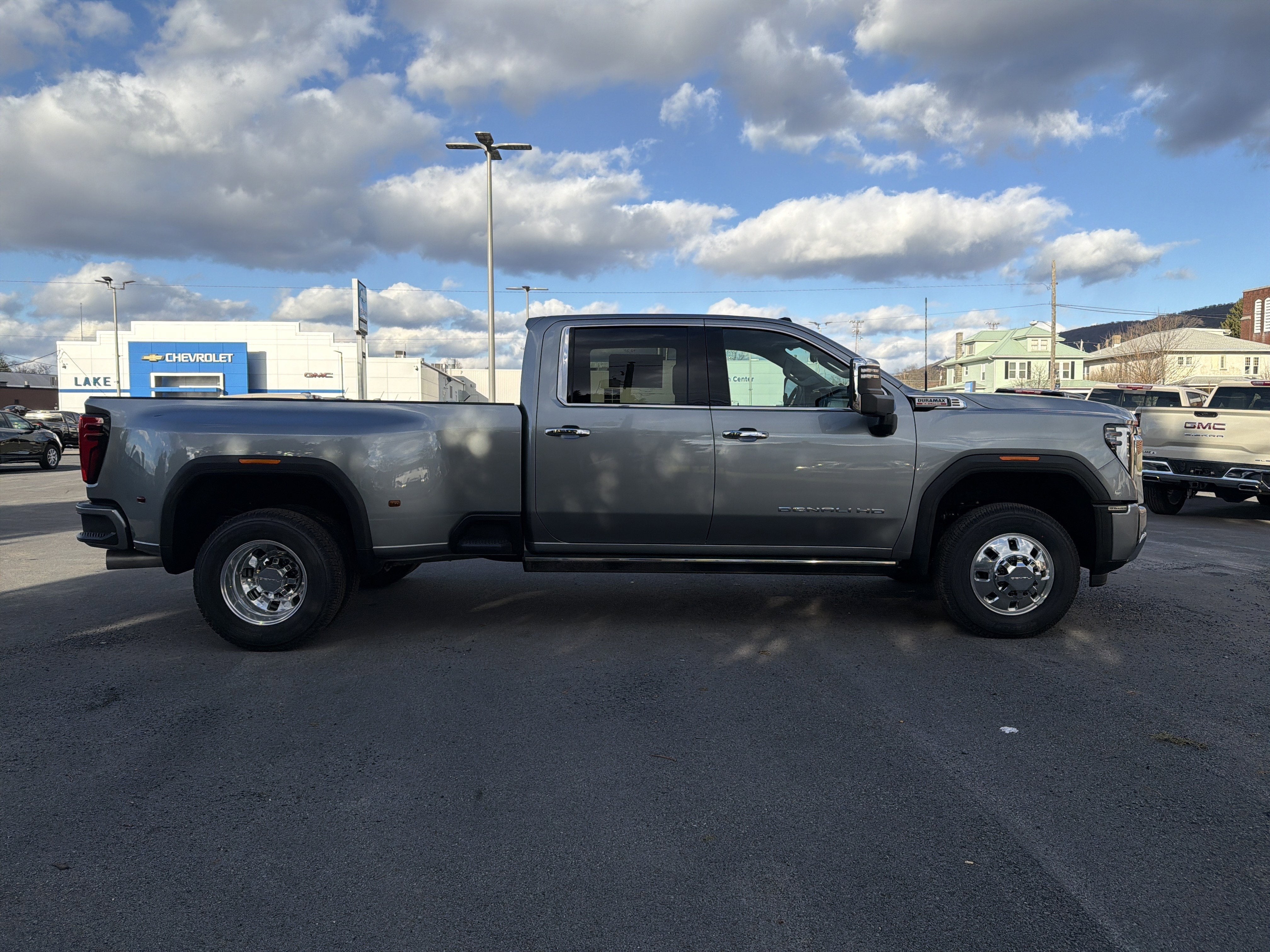 2026 GMC Sierra 3500 HD Denali DRW