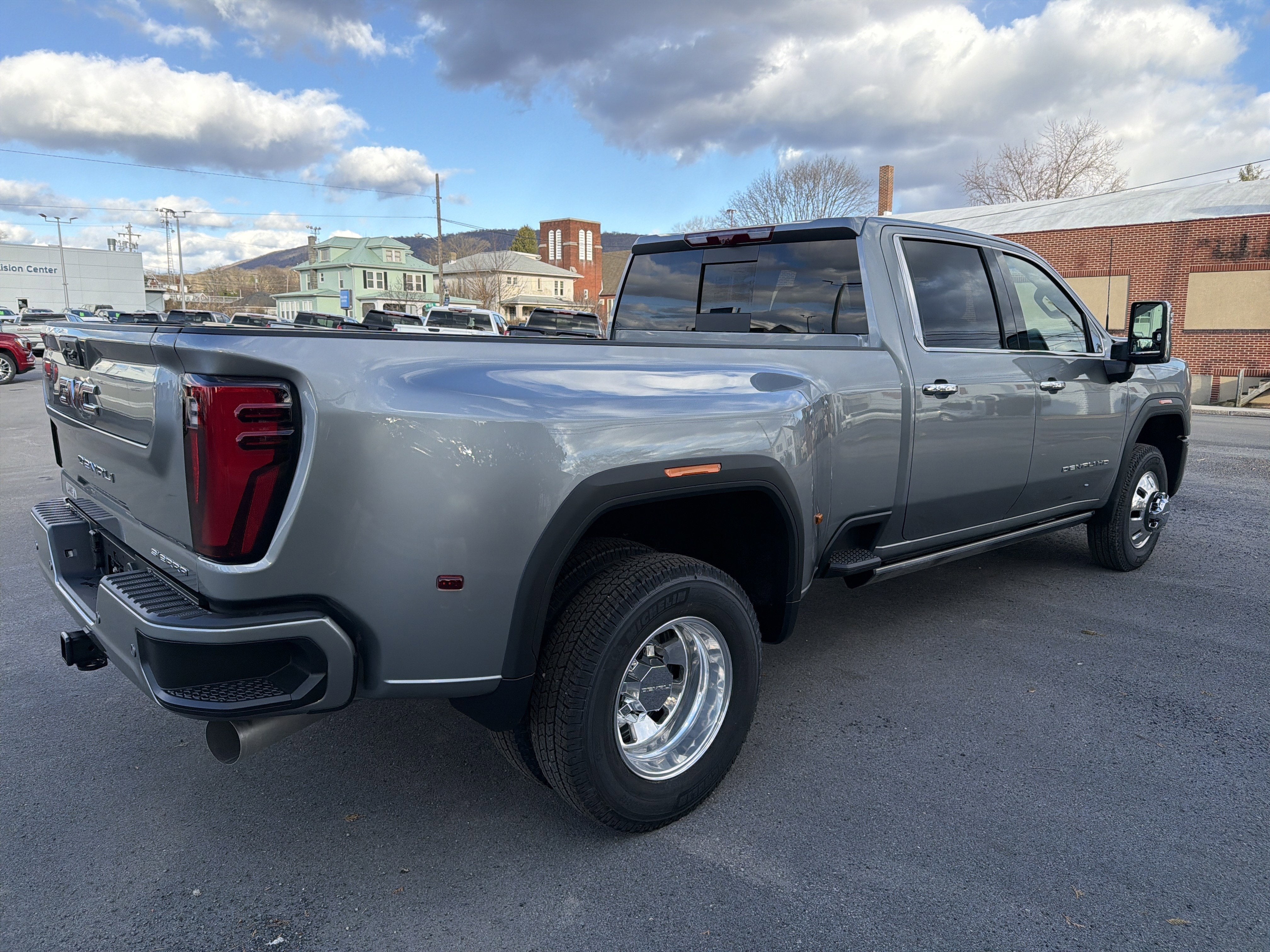 2026 GMC Sierra 3500 HD Denali DRW