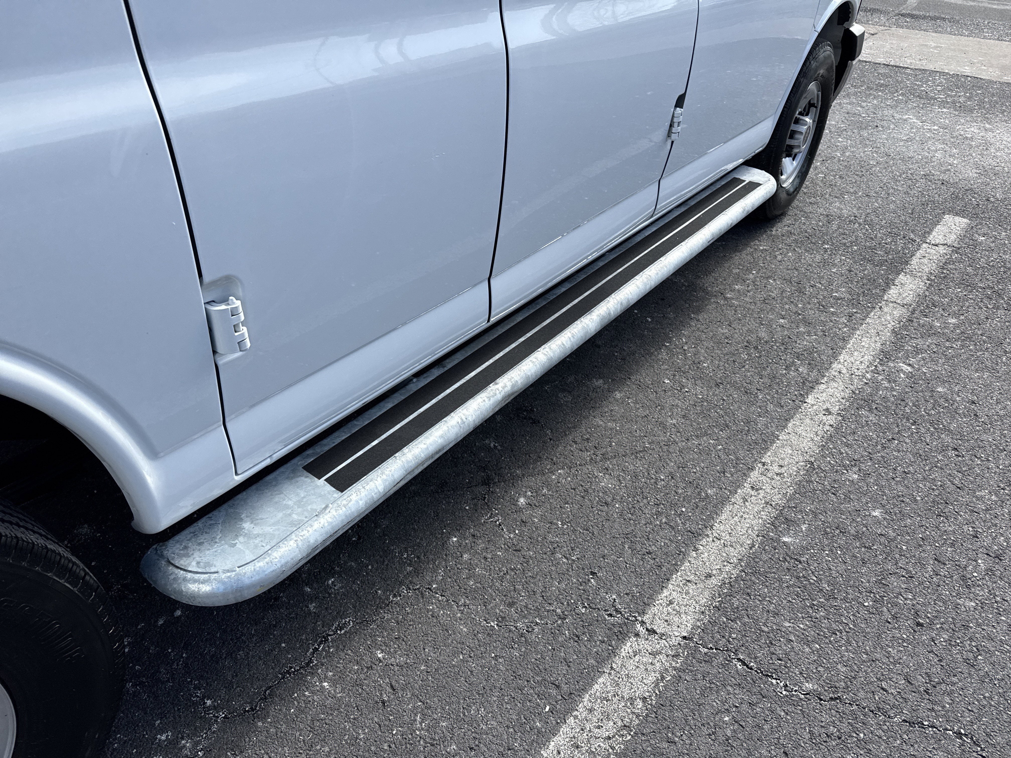 2024 GMC Savana Cargo 2500 Work Van