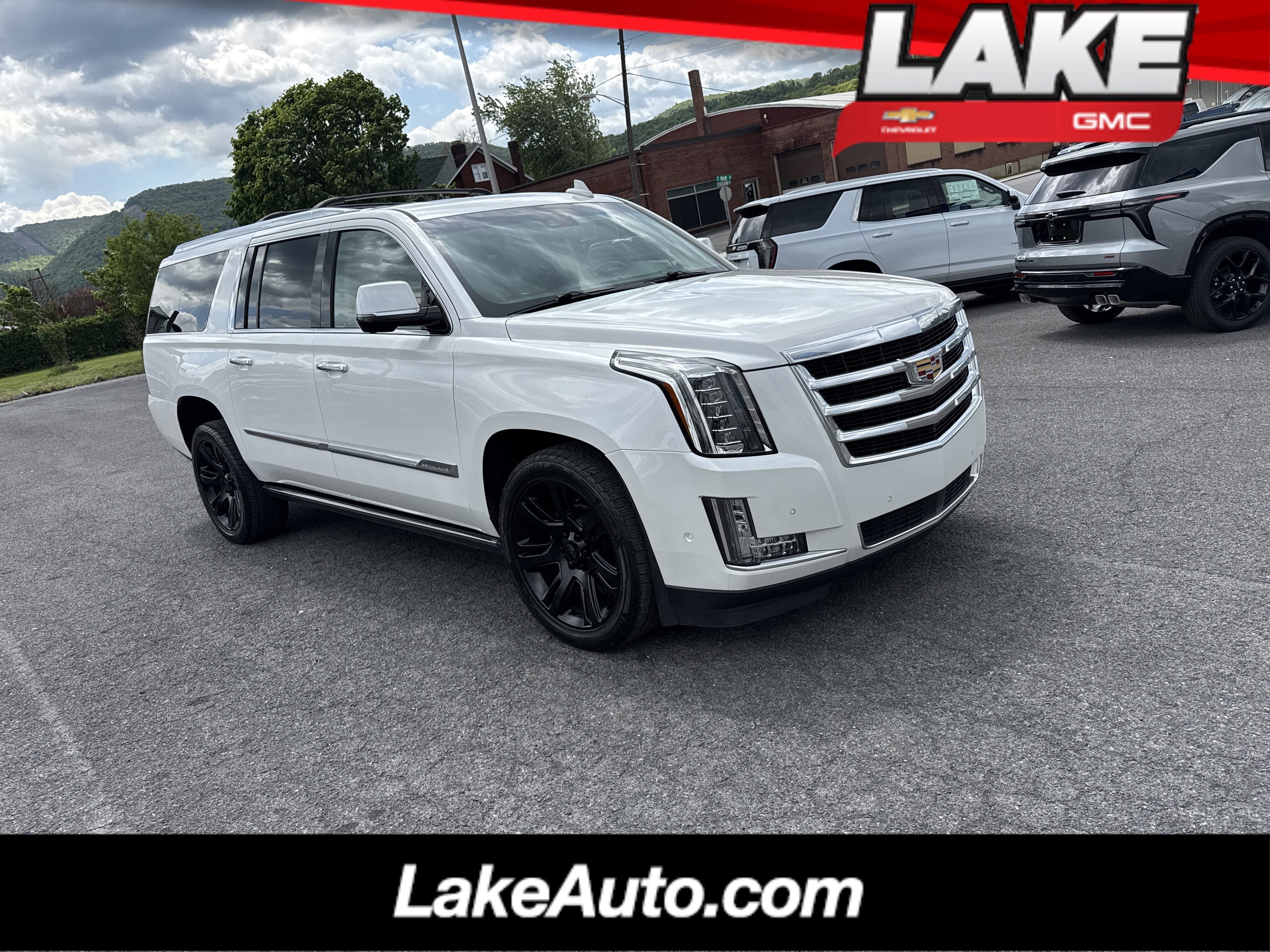 2017 Cadillac Escalade ESV Premium Luxury