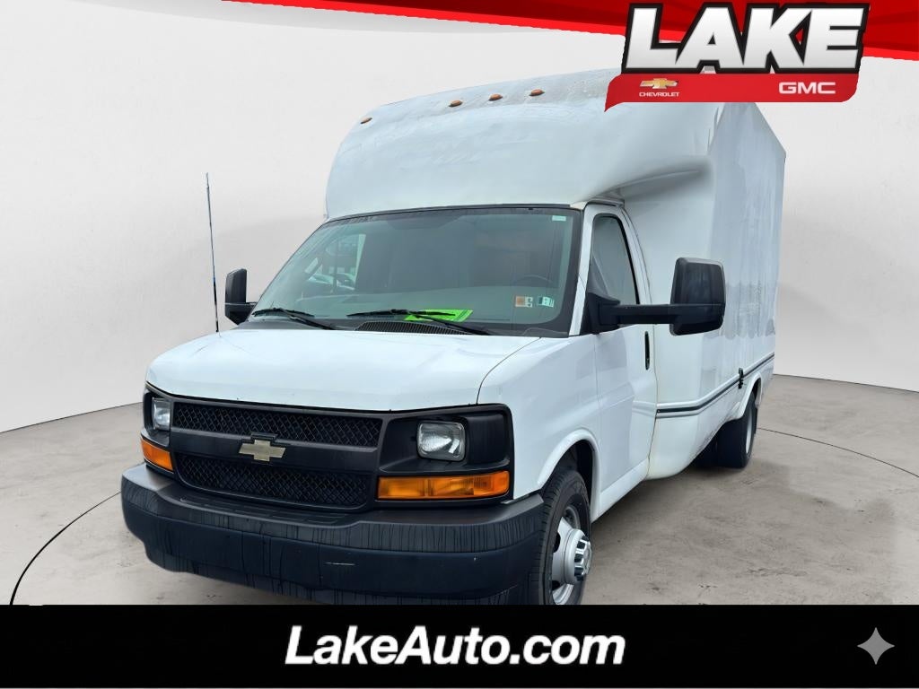 2017 Chevrolet Express Cutaway 3500 Work Van