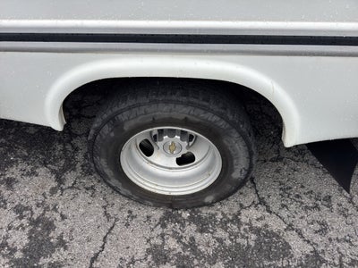 2017 Chevrolet Express Cutaway 3500 Work Van