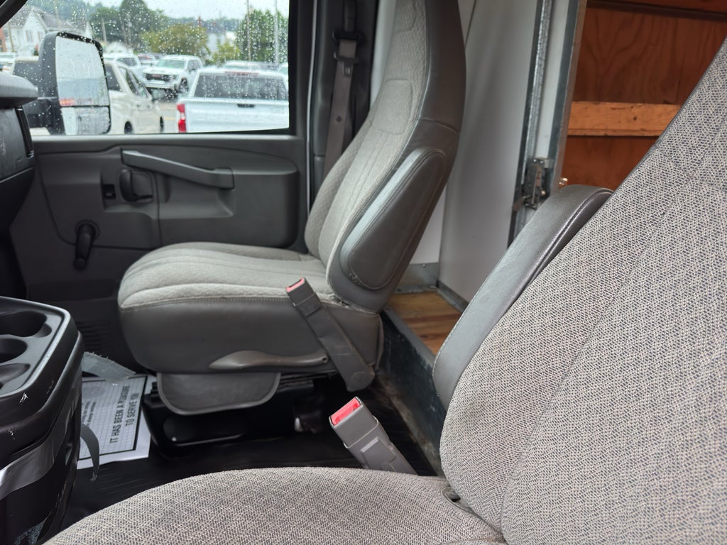 2017 Chevrolet Express Cutaway 3500 Work Van