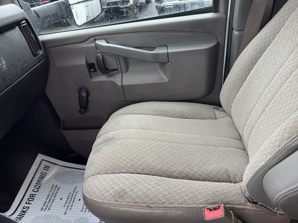 2017 Chevrolet Express Cutaway 3500 Work Van