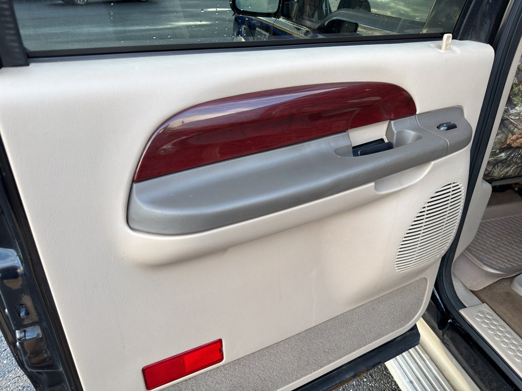 2004 Ford Excursion Eddie Bauer