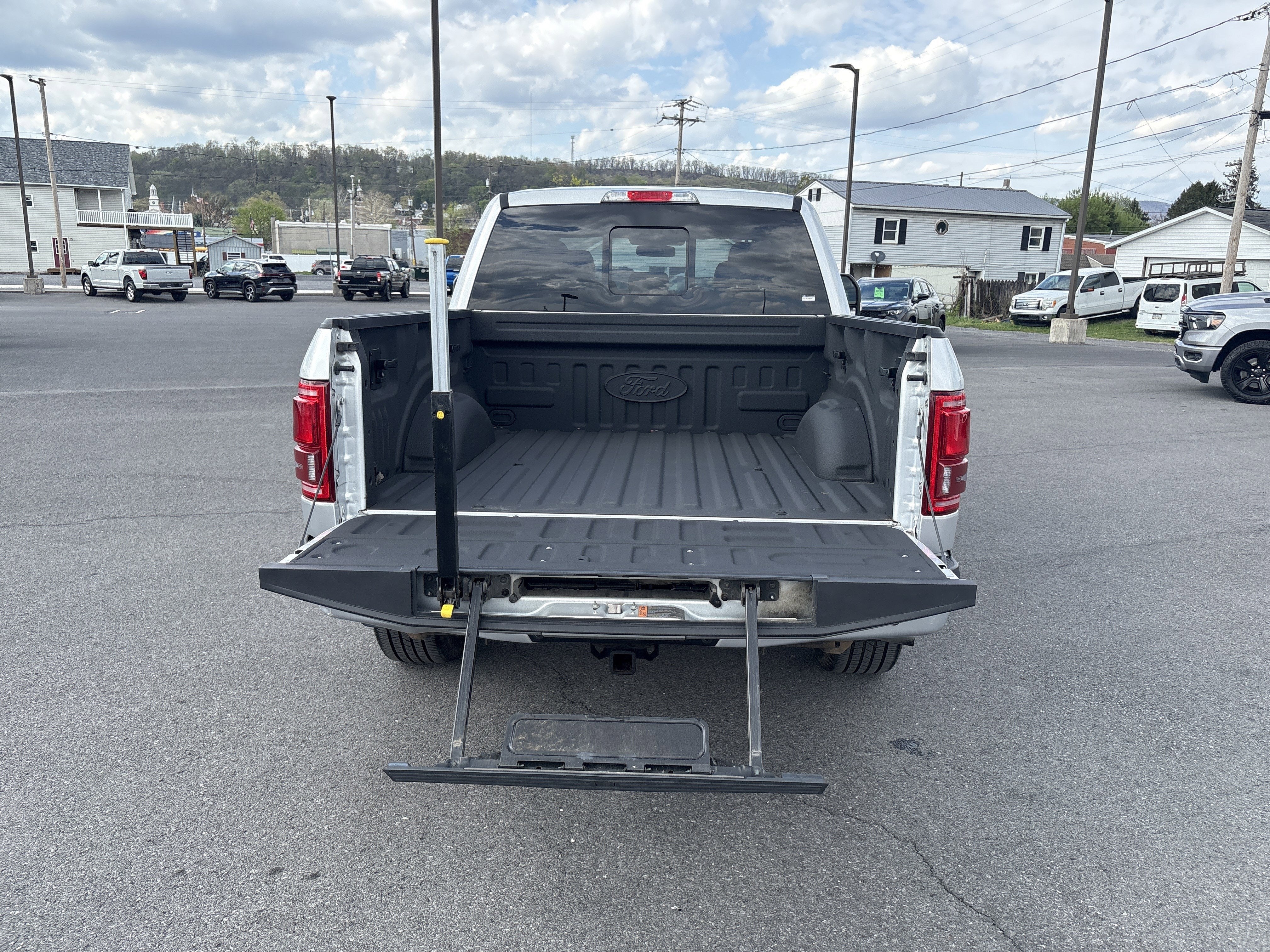2016 Ford F-150 PLATINUM