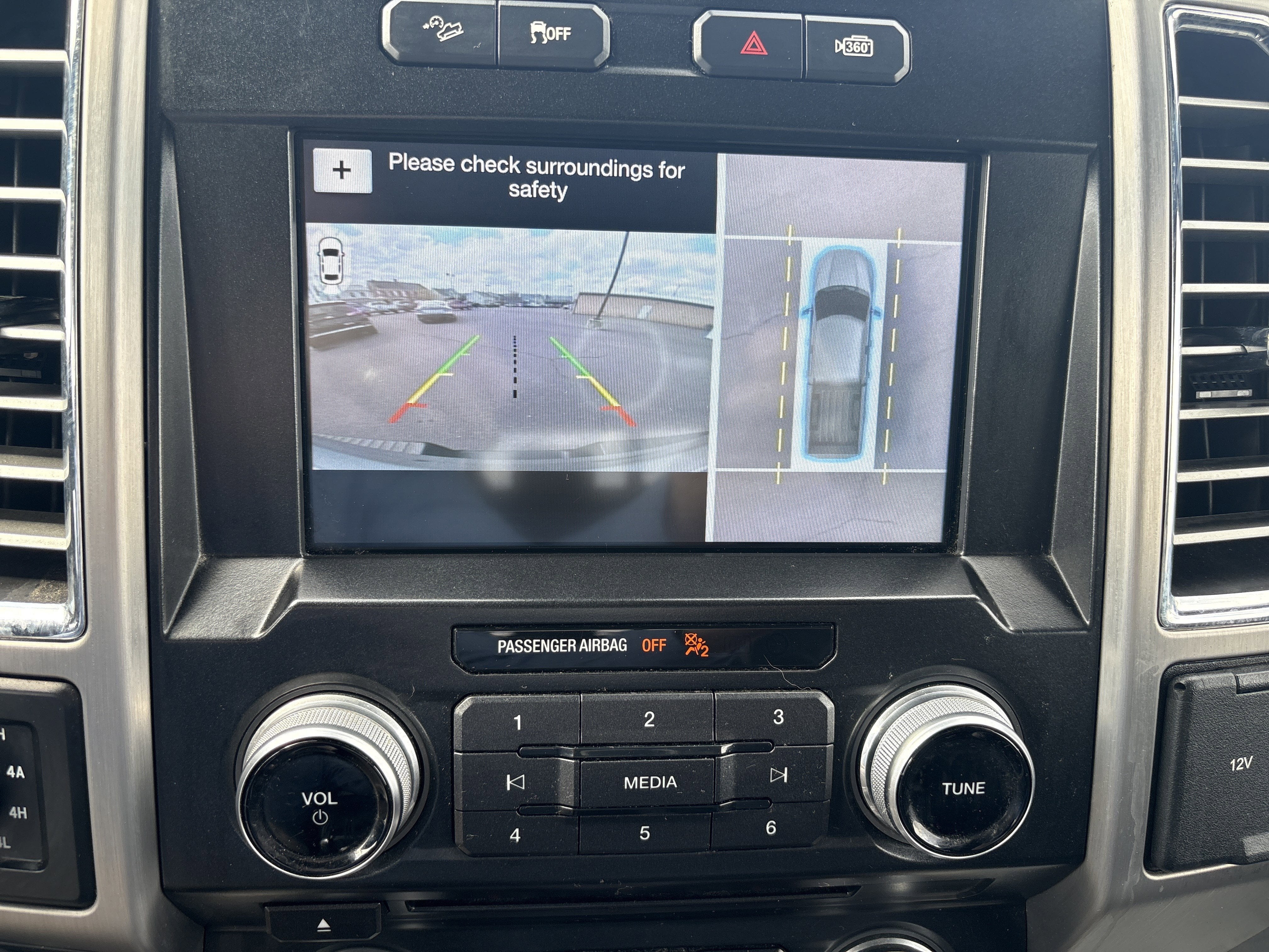 2016 Ford F-150 PLATINUM