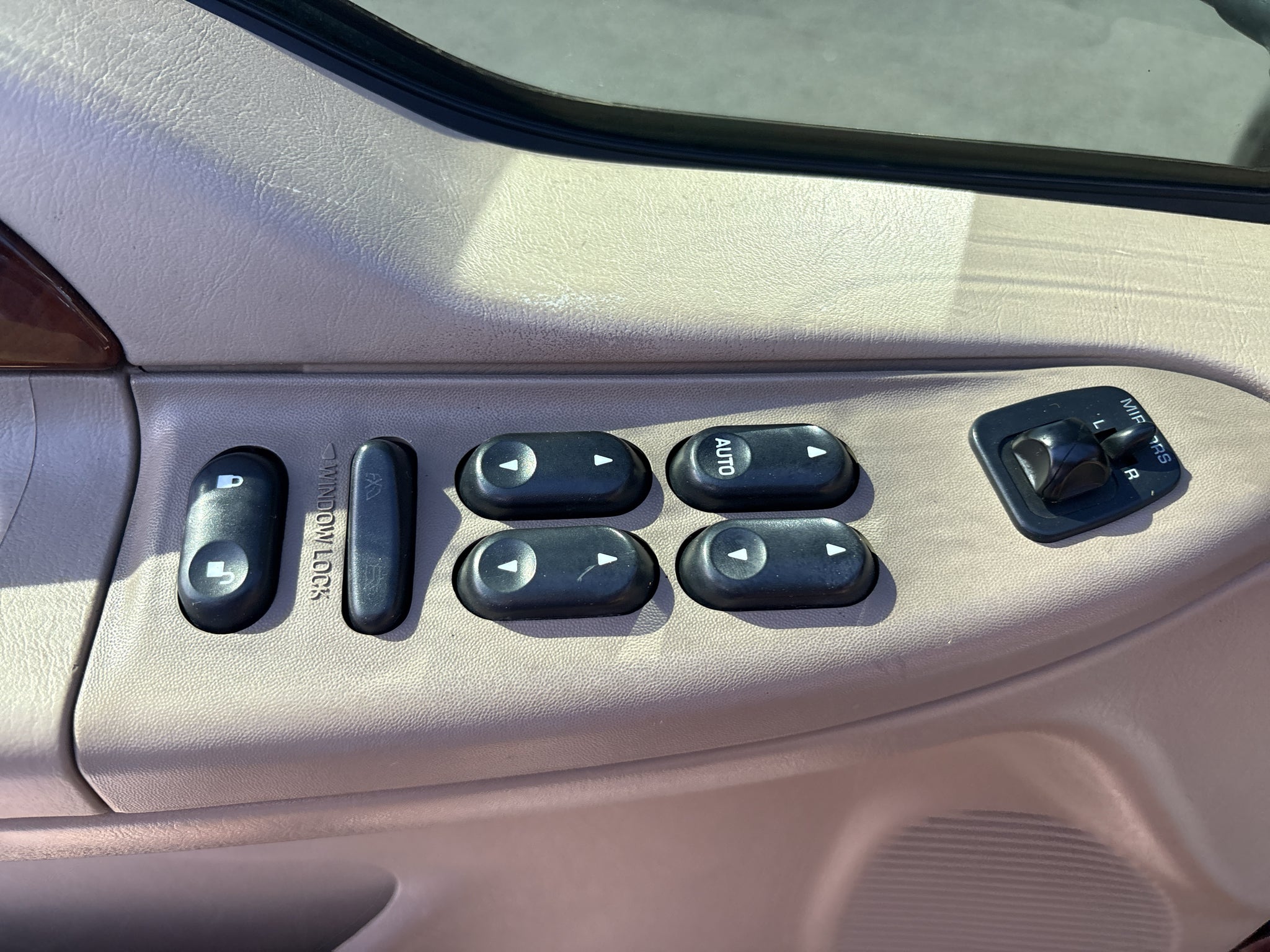 2004 Ford F-250 Base