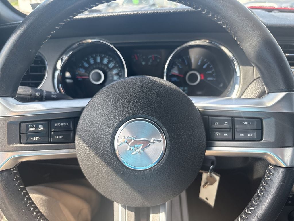 2014 Ford MUSTANG COUPE