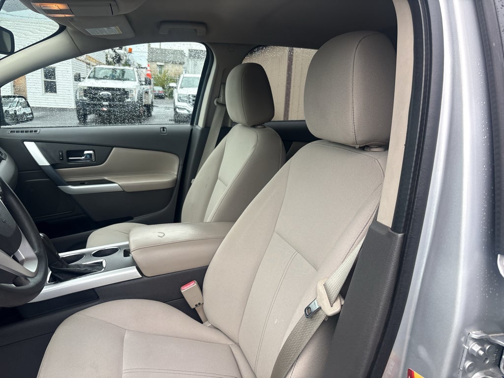 2013 Ford Edge SE