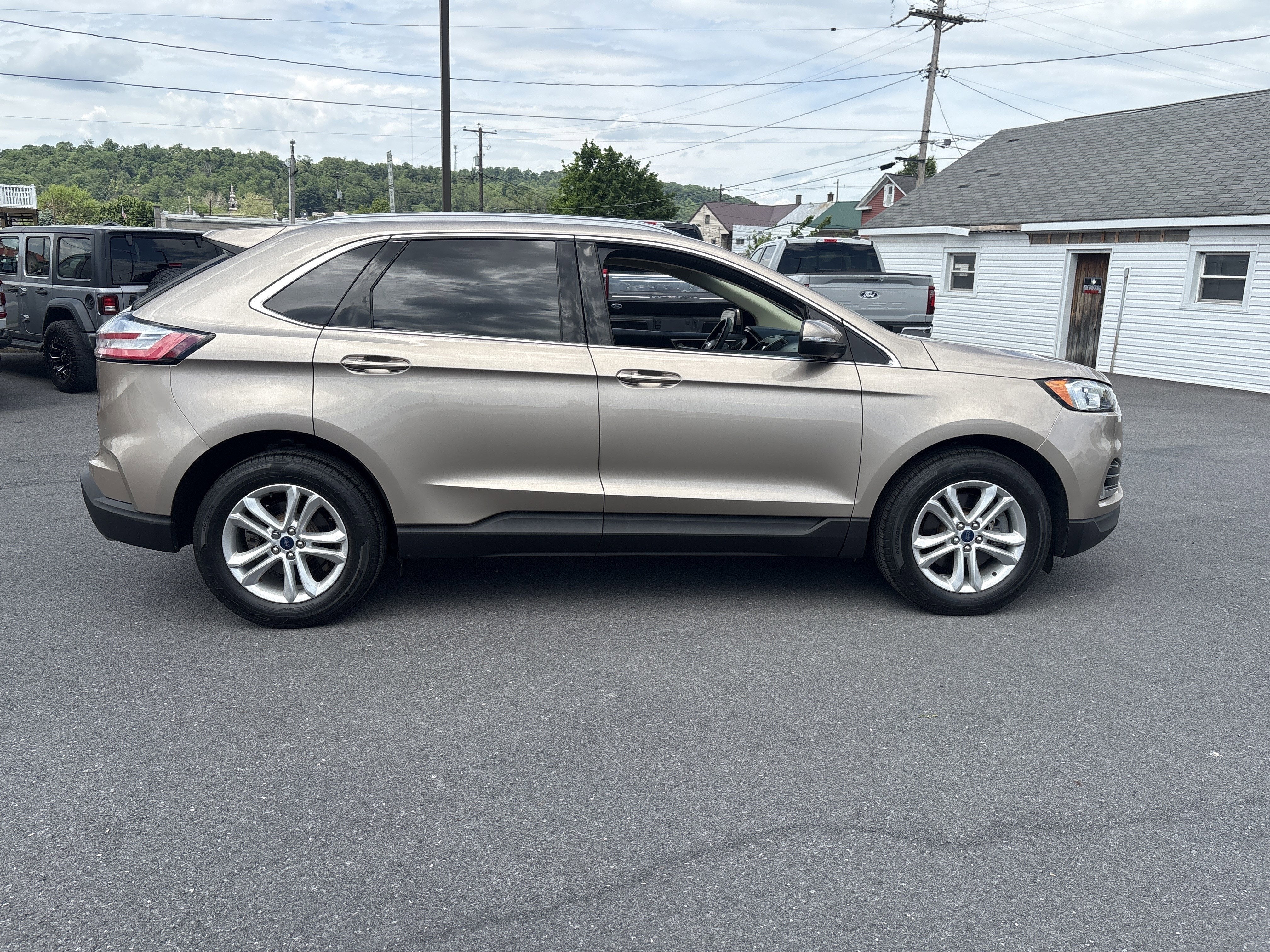 2020 Ford EDGE SEL