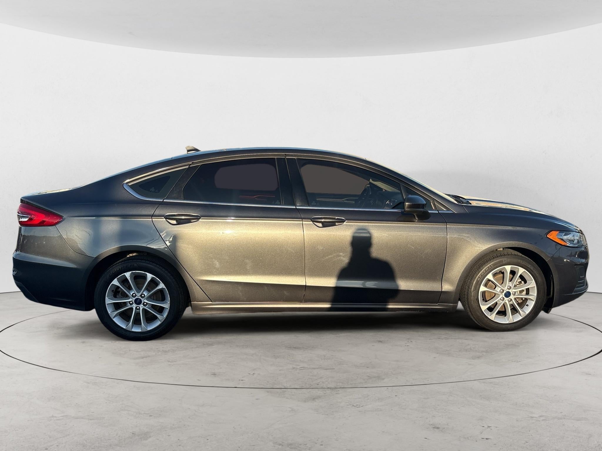 2020 Ford Fusion Hybrid SE