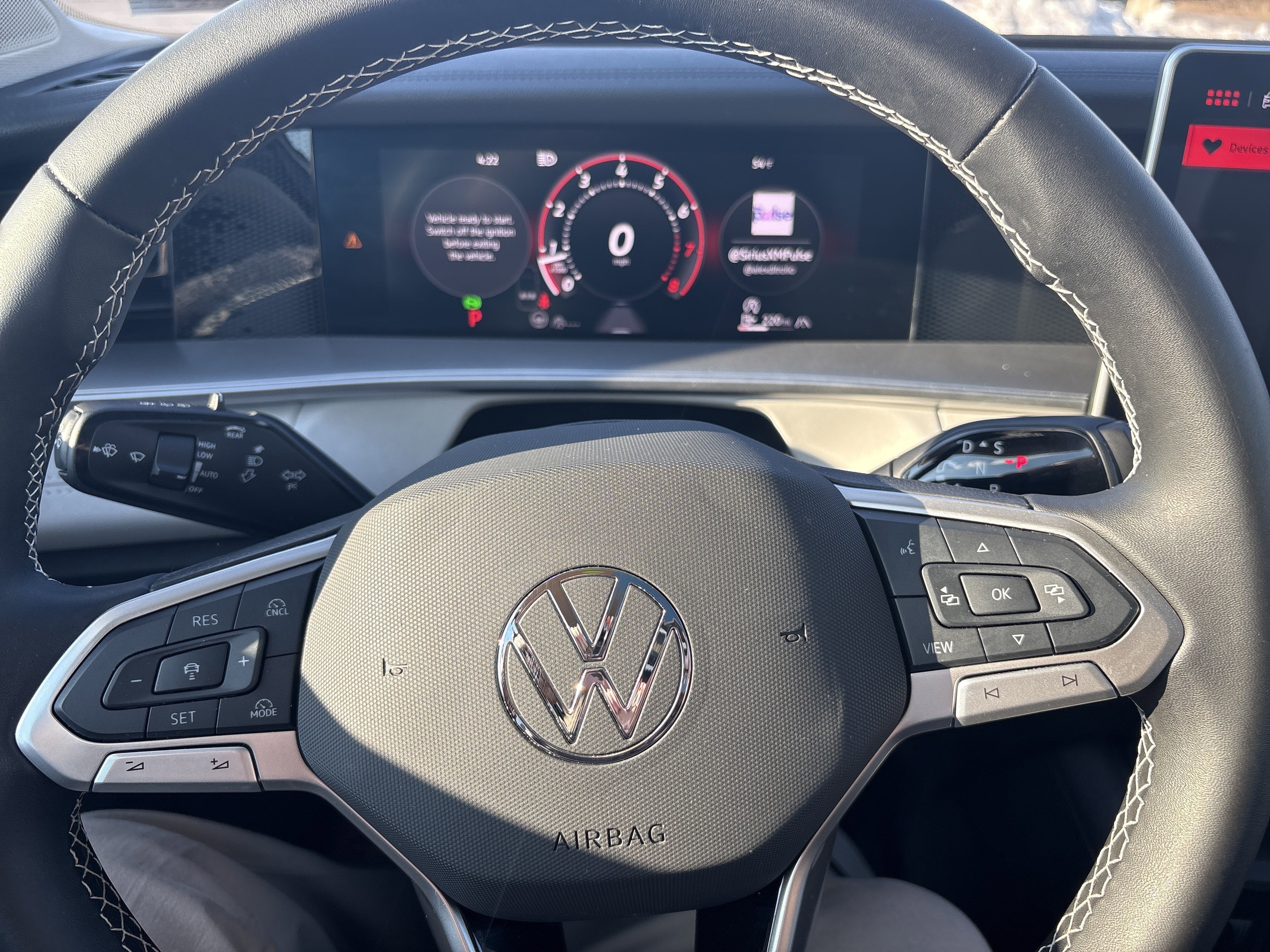 2025 Volkswagen TIGUAN 2.0T SE