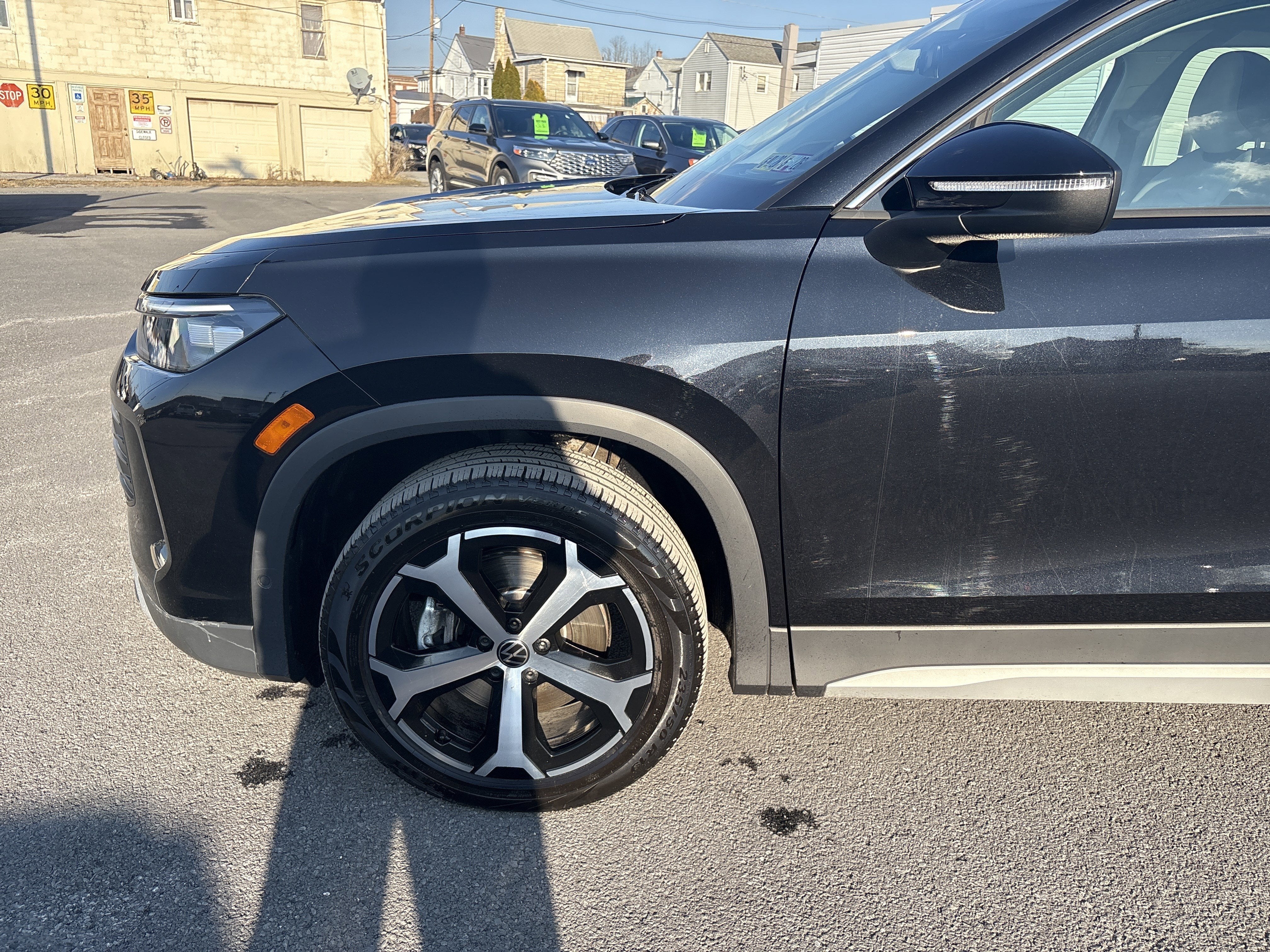 2025 Volkswagen TIGUAN 2.0T SE