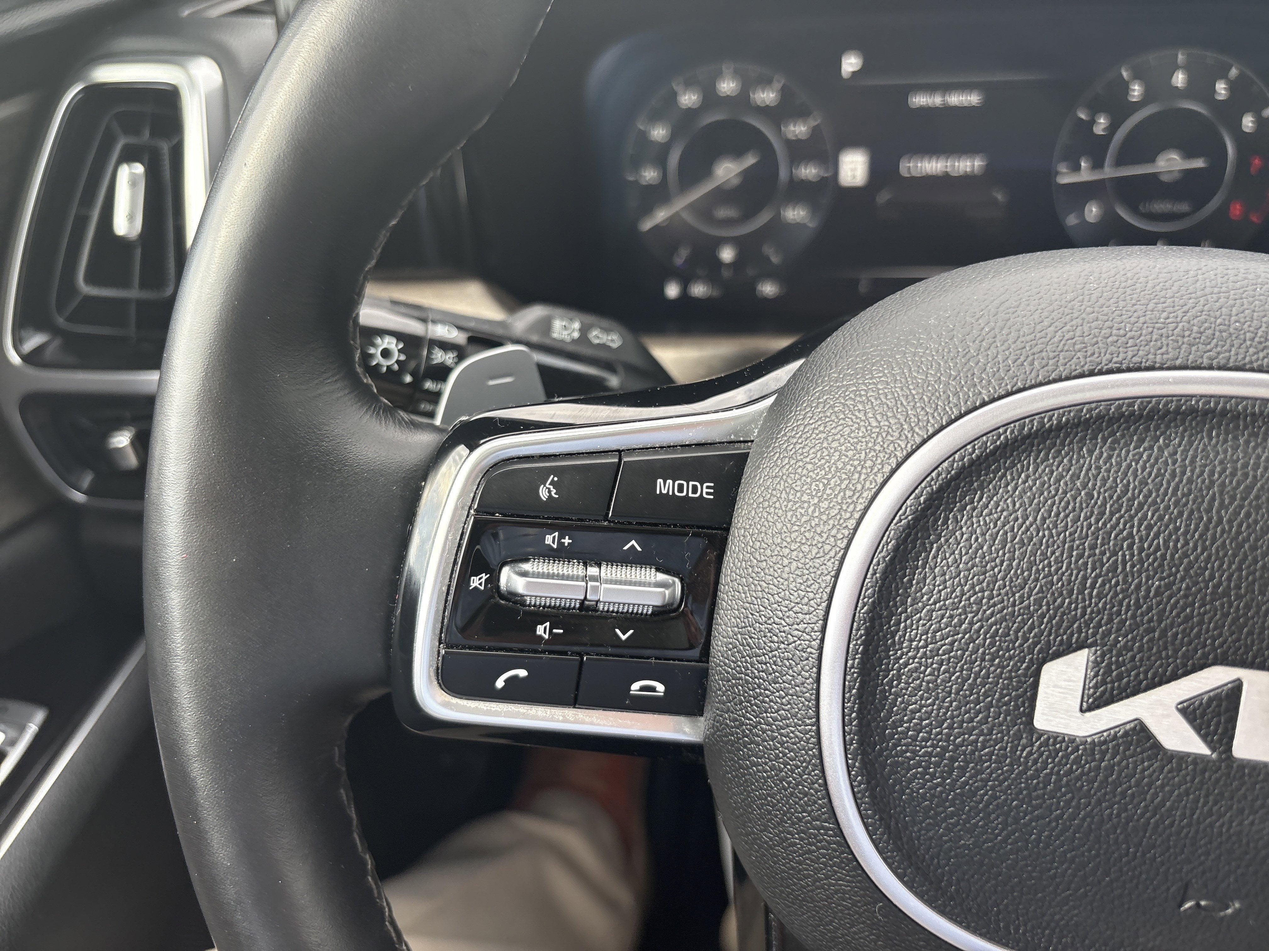 2023 Kia SORENTO X-LINE