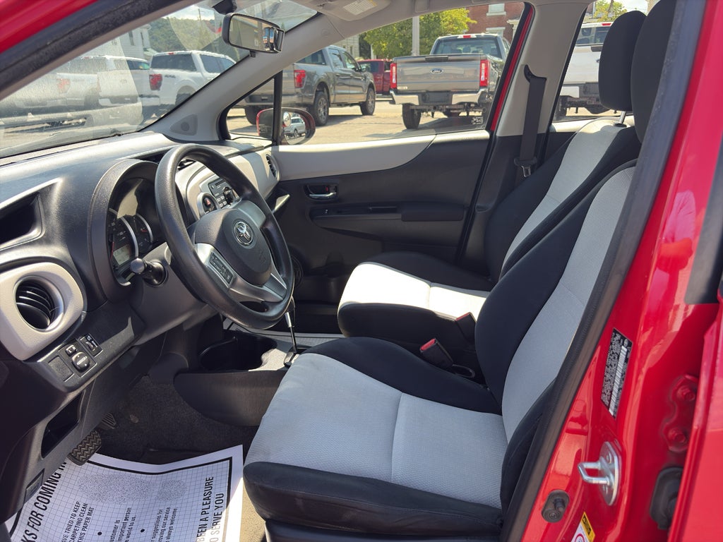 2012 Toyota Yaris LE